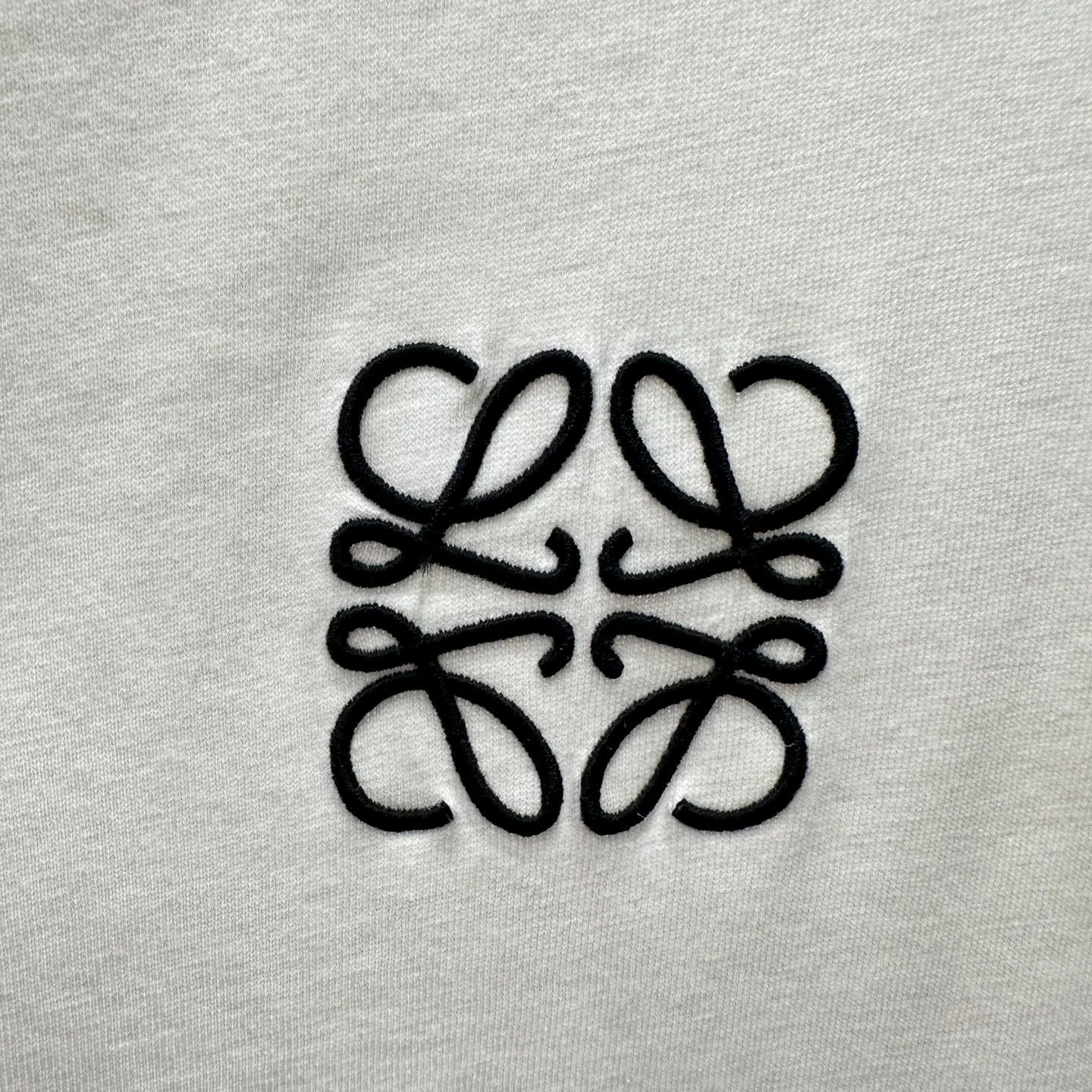 Loewe Loewe Retro Embroidered T-Shirt L Women Size L / US 10 / IT 46 - 6 Thumbnail