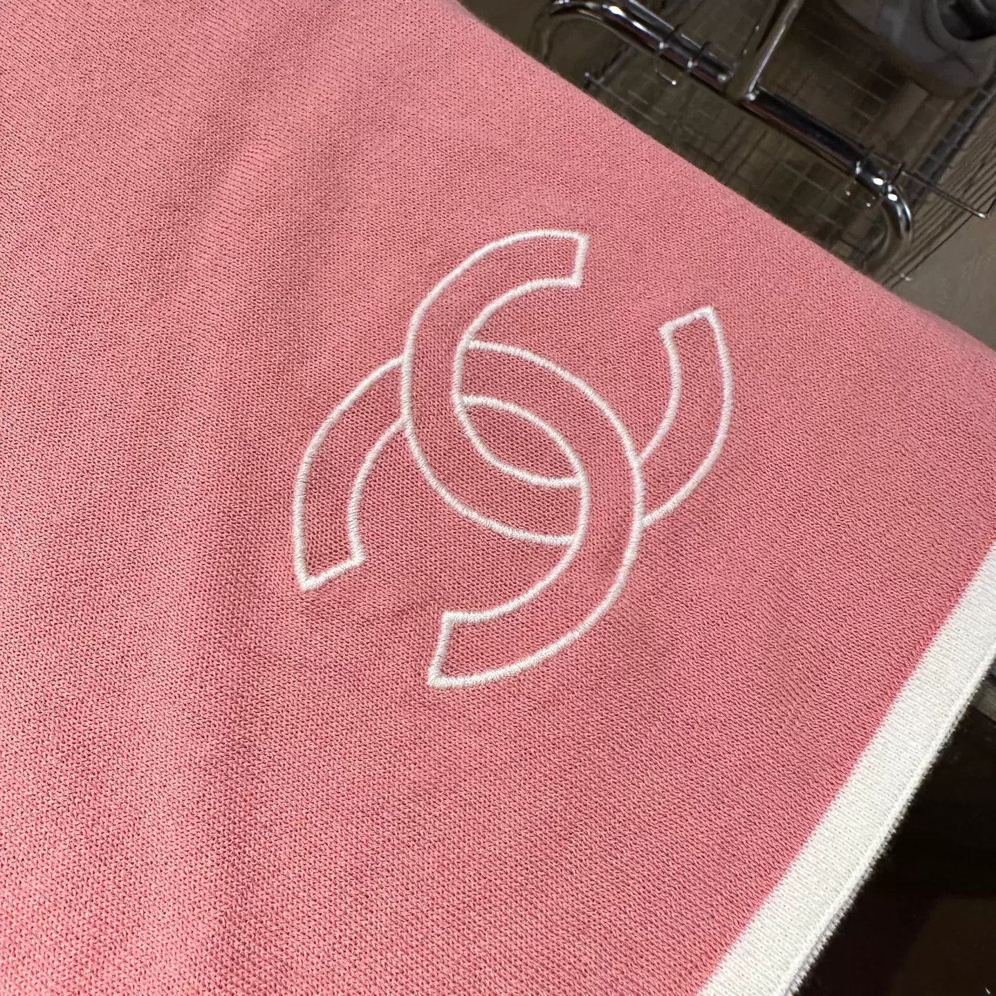 Chanel Chanel Retro Pink Scarf one size Men Size ONE SIZE - 5 Thumbnail