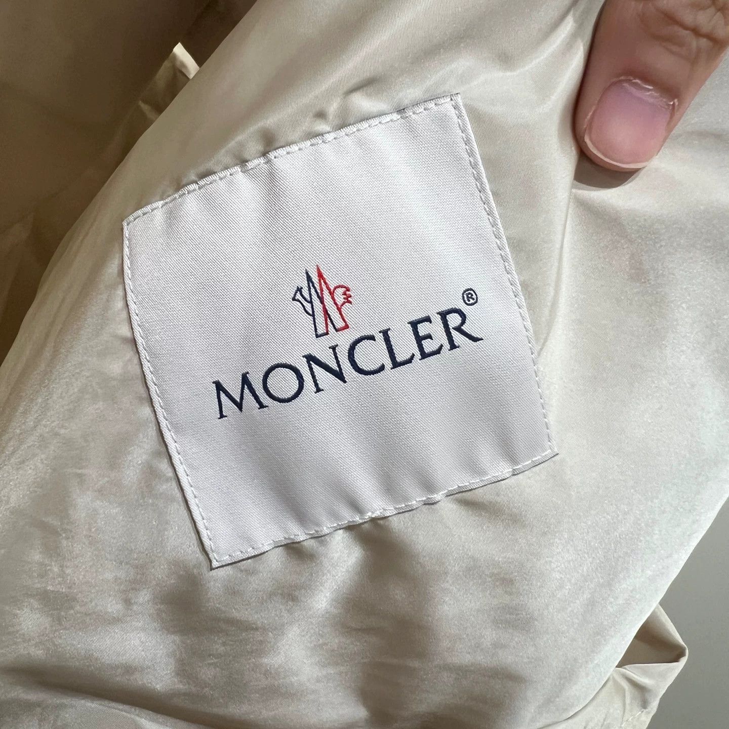 Moncler Moncler Retro Down Jacket S Women Size S / US 4 / IT 40 - 3 Thumbnail