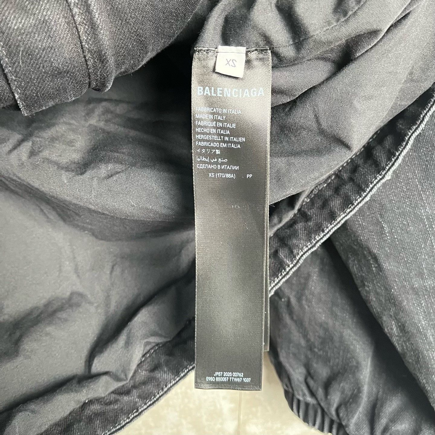 Balenciaga Balenciaga Distressed Denim Hooded Jacket XS Size US XS / EU 42 / 0 - 4 Thumbnail