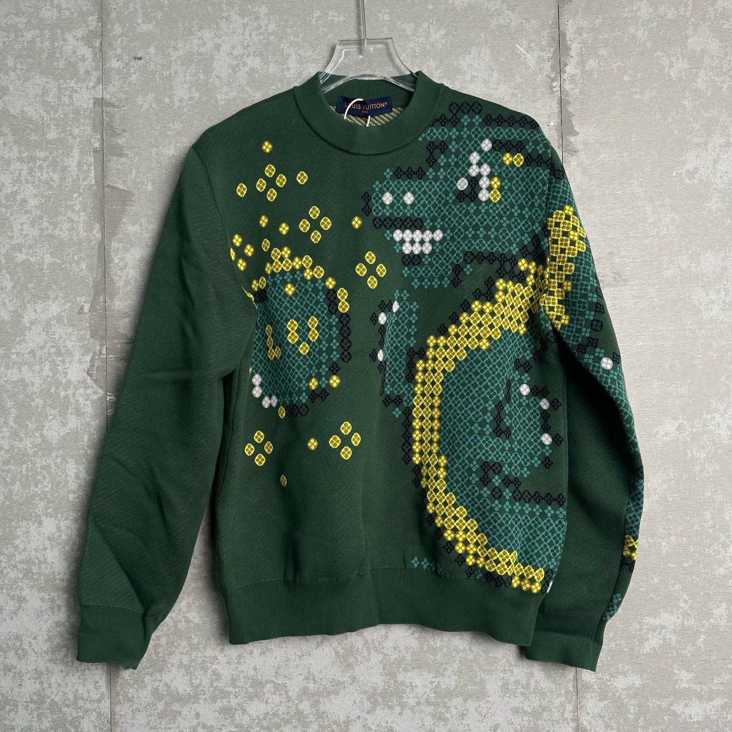 Louis Vuitton Louis Vuitton Green Pixel Dinosaur Sweater Size M Size US M / EU 48-50 / 2 - 2 Thumbnail