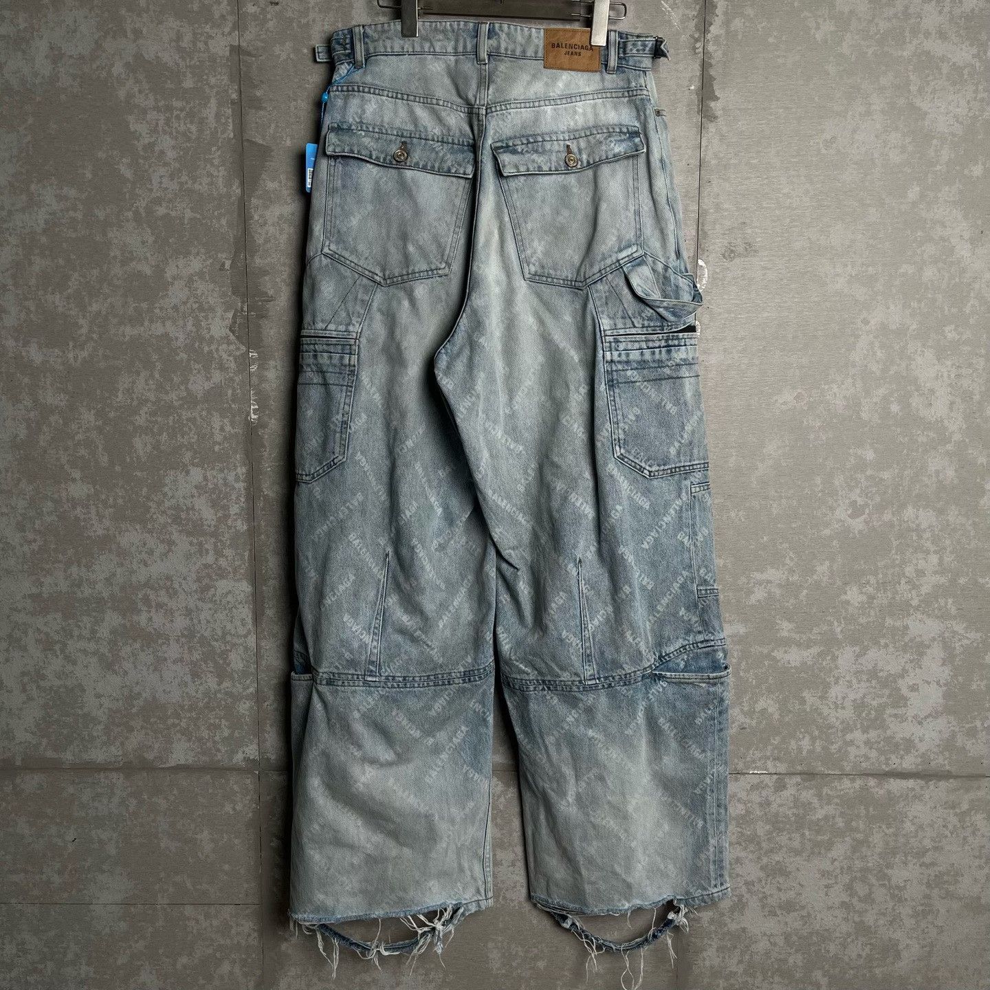 Balenciaga Balenciaga Logo Print Cargo Pants S Size US 30 / EU 46 - 4 Thumbnail