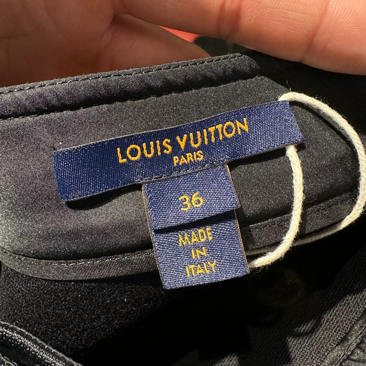 Louis Vuitton Louis Vuitton Retro Gold T-Shirt it_36 Women Size XS / US 0-2 / IT 36-38 - 3 Thumbnail