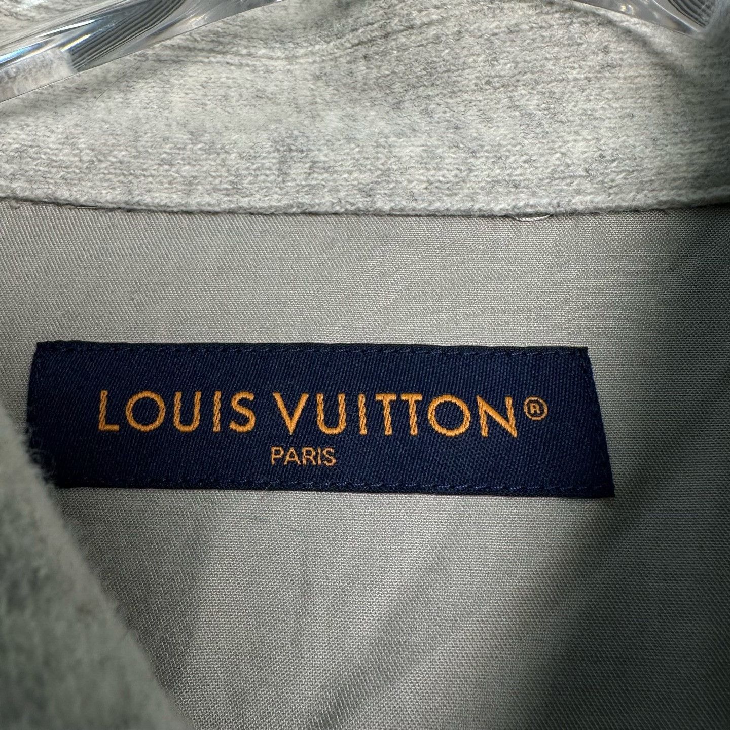 Louis Vuitton Louis Vuitton Grey Wool Overshirt Jacket Size L Size US L / EU 52-54 / 3 - 3 Thumbnail