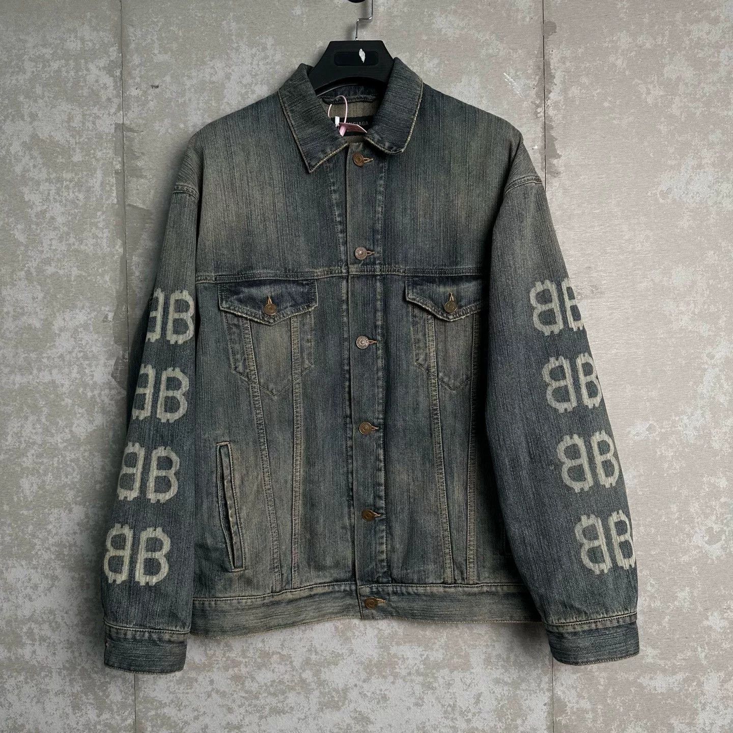Balenciaga Balenciaga Bitcoin Logo Denim Jacket XS Size US XS / EU 42 / 0 - 3 Thumbnail