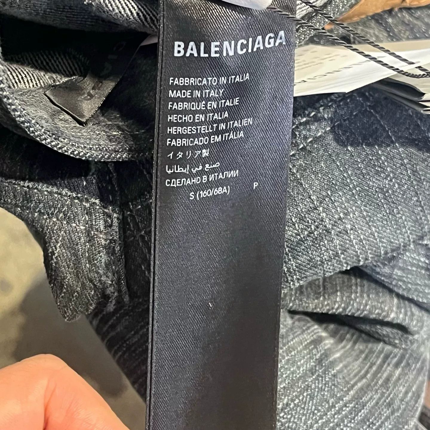 Balenciaga Balenciaga Graffiti Print Denim Jeans S Size US 30 / EU 46 - 4 Thumbnail