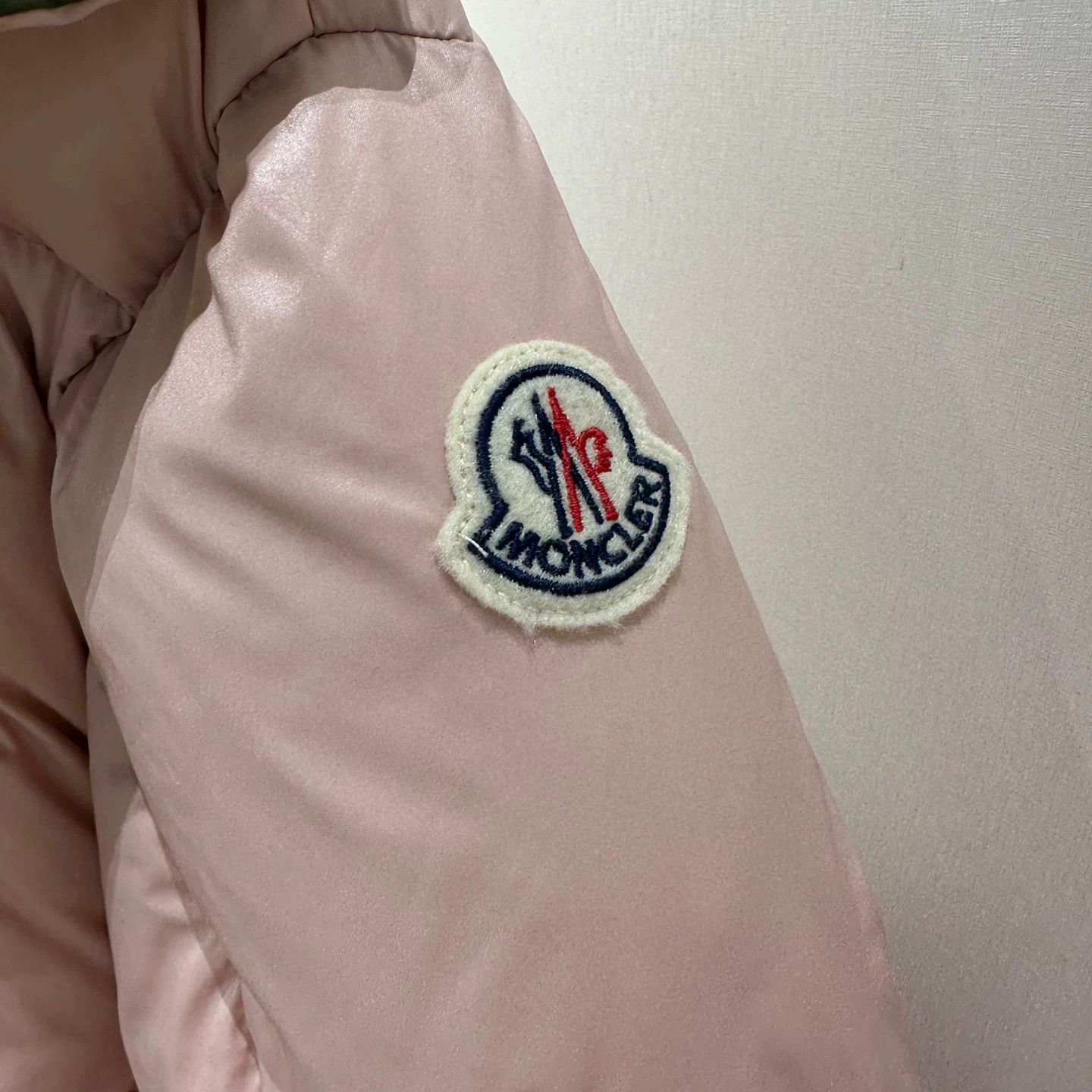 Moncler Moncler White Down Jacket S Women Size S / US 4 / IT 40 - 8 Thumbnail