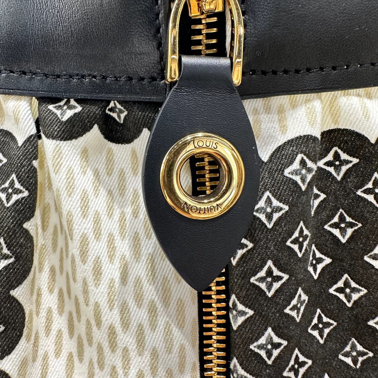 Louis Vuitton Louis Vuitton Checkered T-Shirt it_36 Women Size XS / US 0-2 / IT 36-38 - 8 Thumbnail