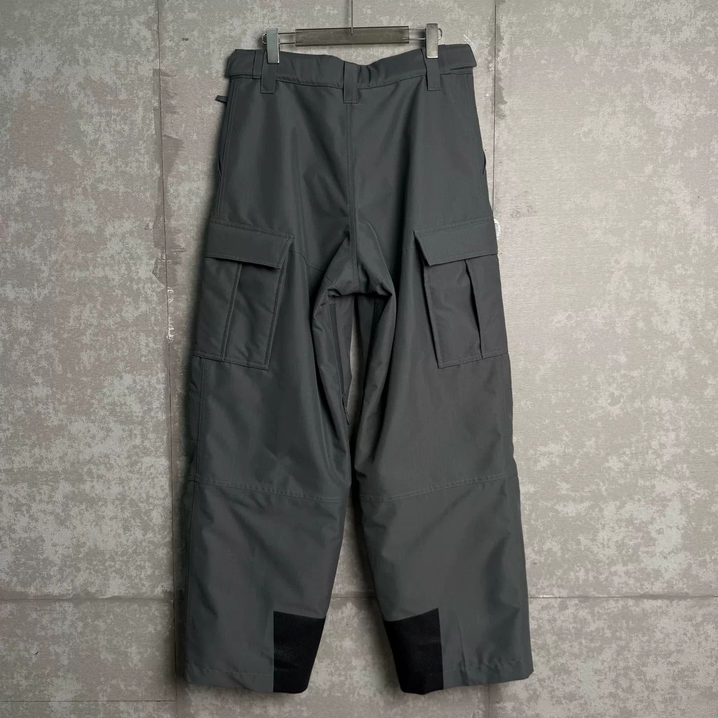 Balenciaga Balenciaga Skiwear Cargo Ski Pants 44 Size US 28 / EU 44 - 4 Thumbnail