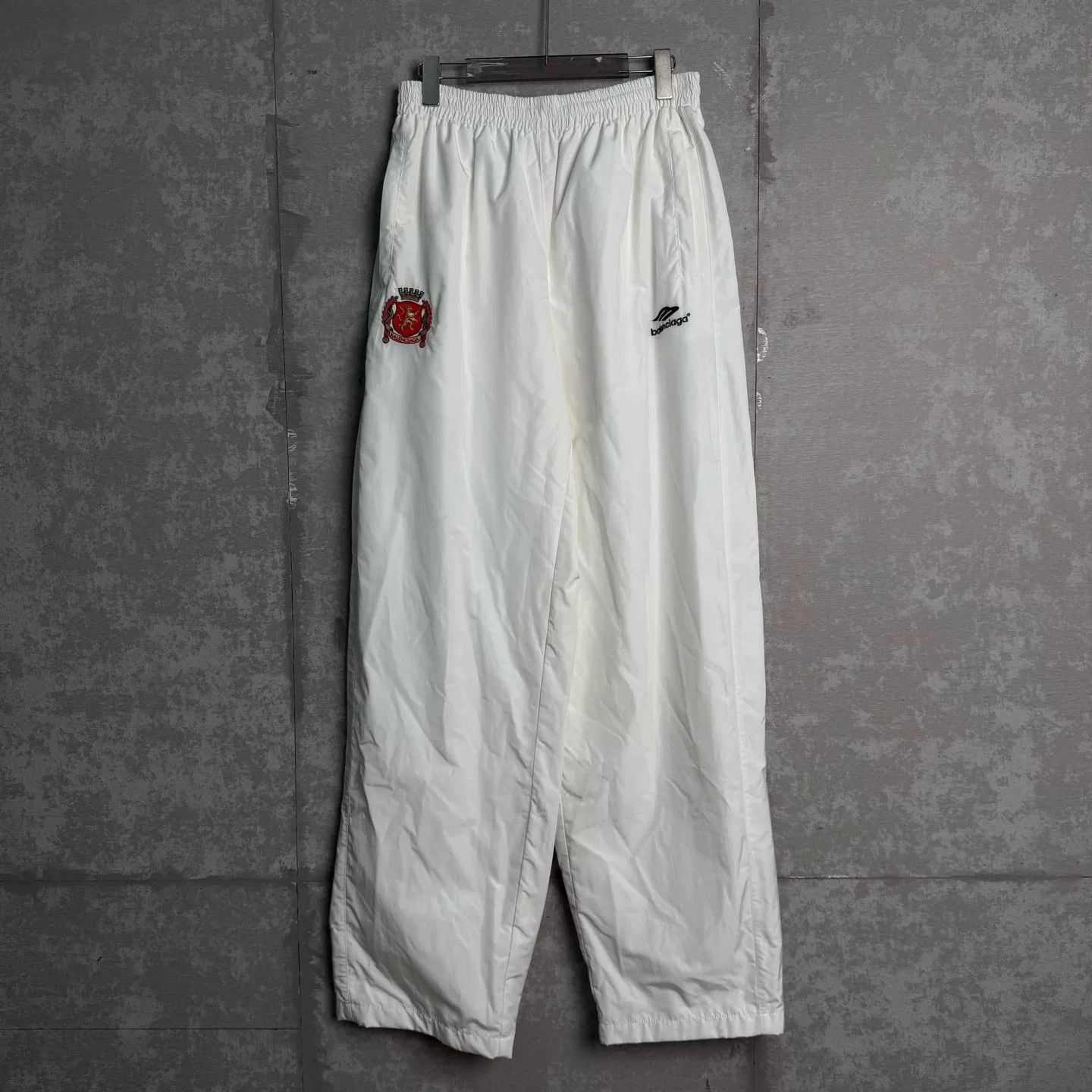 Balenciaga Balenciaga Manchester United Logo Track Pants 44 Size US 28 / EU 44 - 2 Thumbnail