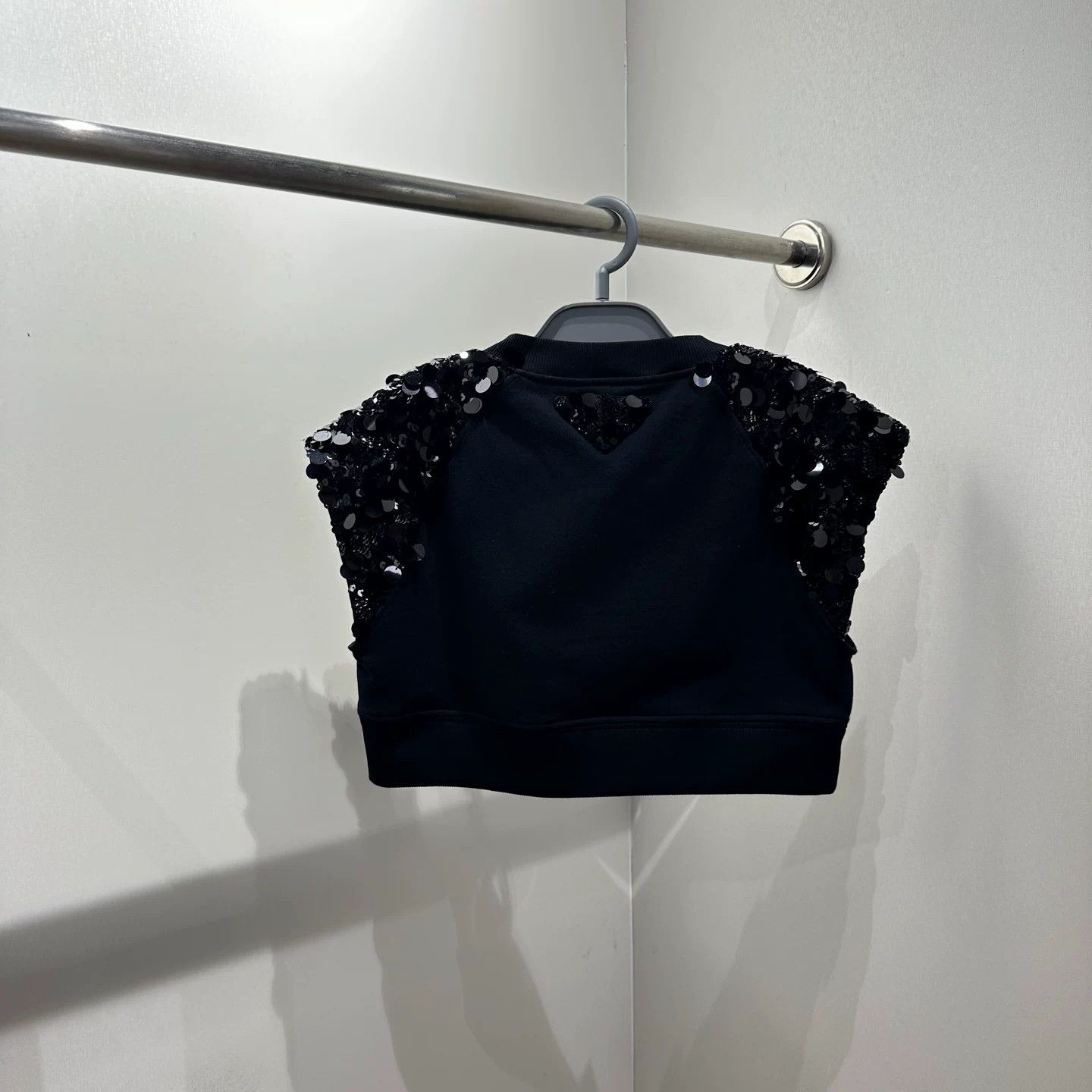 Prada Prada Cropped Cotton T-Shirt S Women Size S / US 4 / IT 40 - 2 Thumbnail