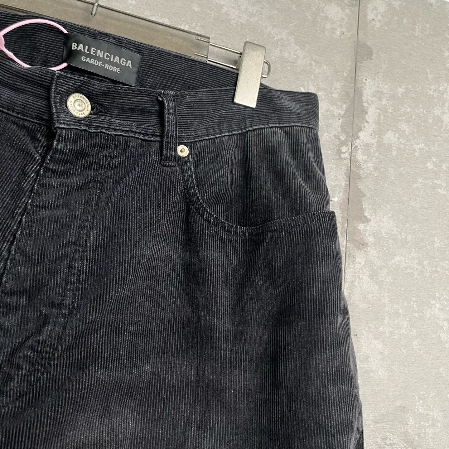 Balenciaga Balenciaga Garde-Robe Corduroy Wide Pants Size S Size US 30 / EU 46 - 4 Thumbnail