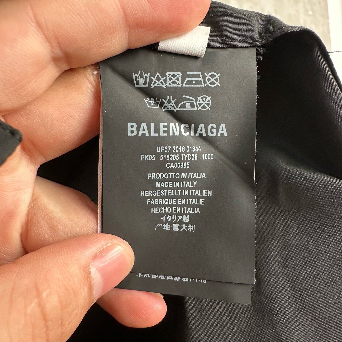Balenciaga Balenciaga Back Logo Oversized Raincoat Size 34 Size XS / US 0-2 / IT 36-38 - 5 Thumbnail
