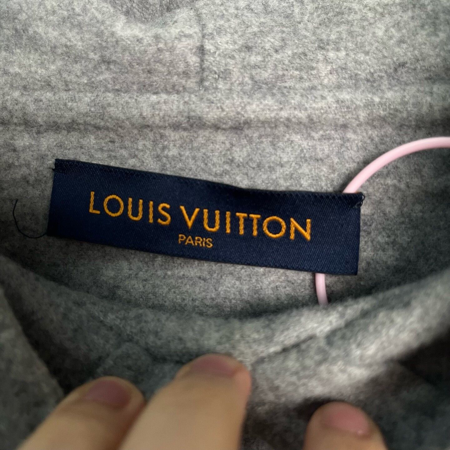 Louis Vuitton Louis Vuitton Cashmere Leather Patch Hoodie L Size US L / EU 52-54 / 3 - 3 Thumbnail