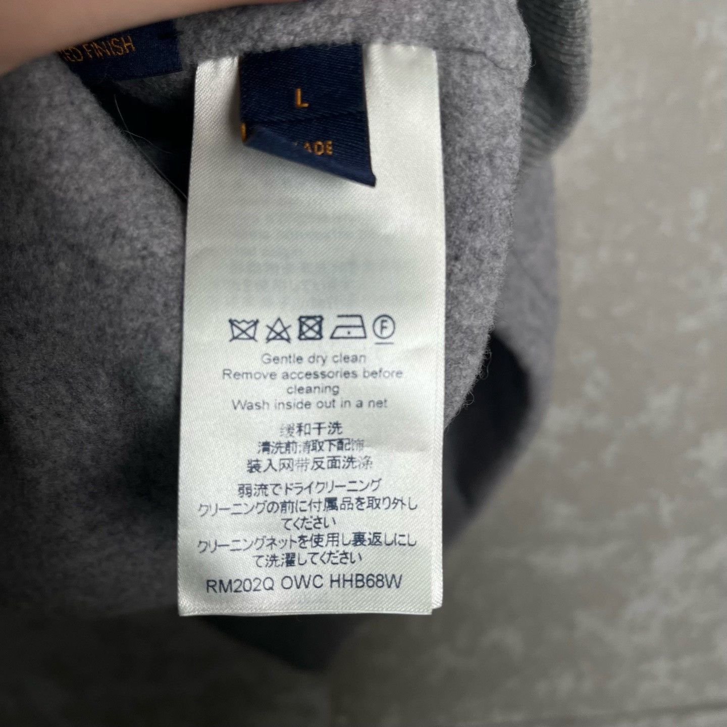 Louis Vuitton Louis Vuitton Cashmere Leather Patch Hoodie L Size US L / EU 52-54 / 3 - 4 Thumbnail