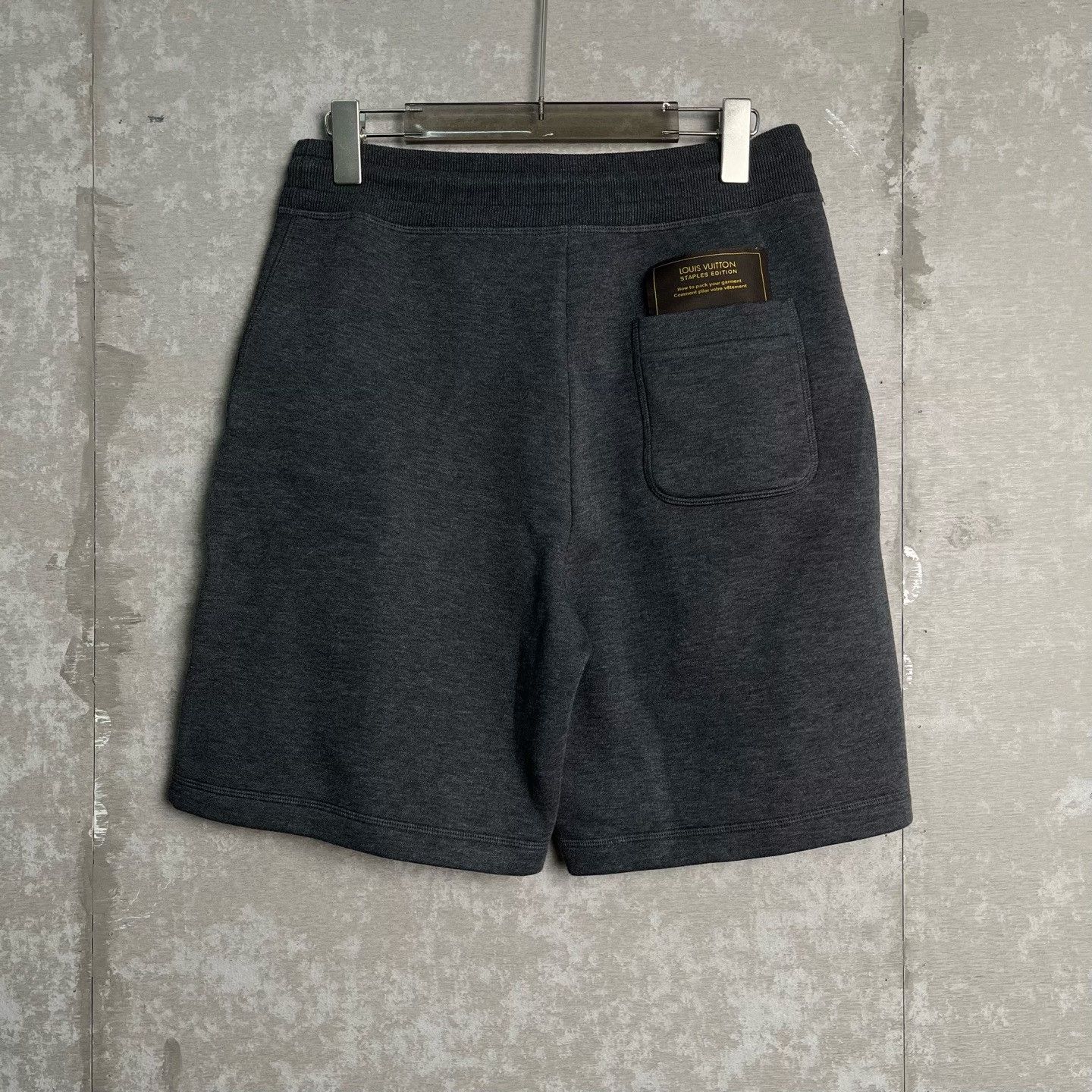 Louis Vuitton Louis Vuitton Staples Edition Grey Shorts S Size US 30 / EU 46 - 3 Thumbnail