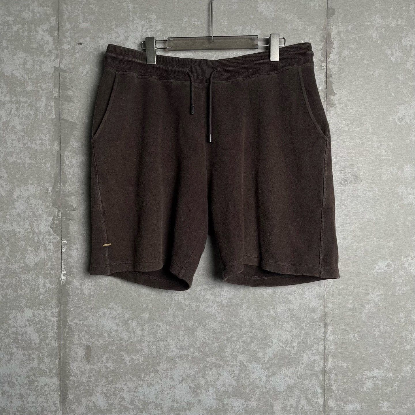 Louis Vuitton Louis Vuitton Staples Edition Brown Shorts XXL Size US 38 / EU 54 - 2 Thumbnail