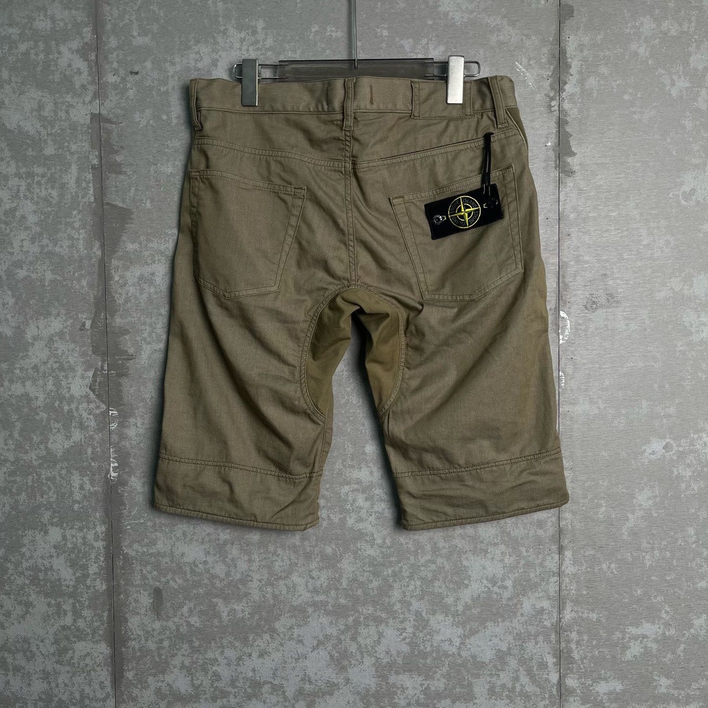 Stone Island Stone Island Green Utility Cargo Shorts Size 32 Size US 32 / EU 48 - 4 Thumbnail