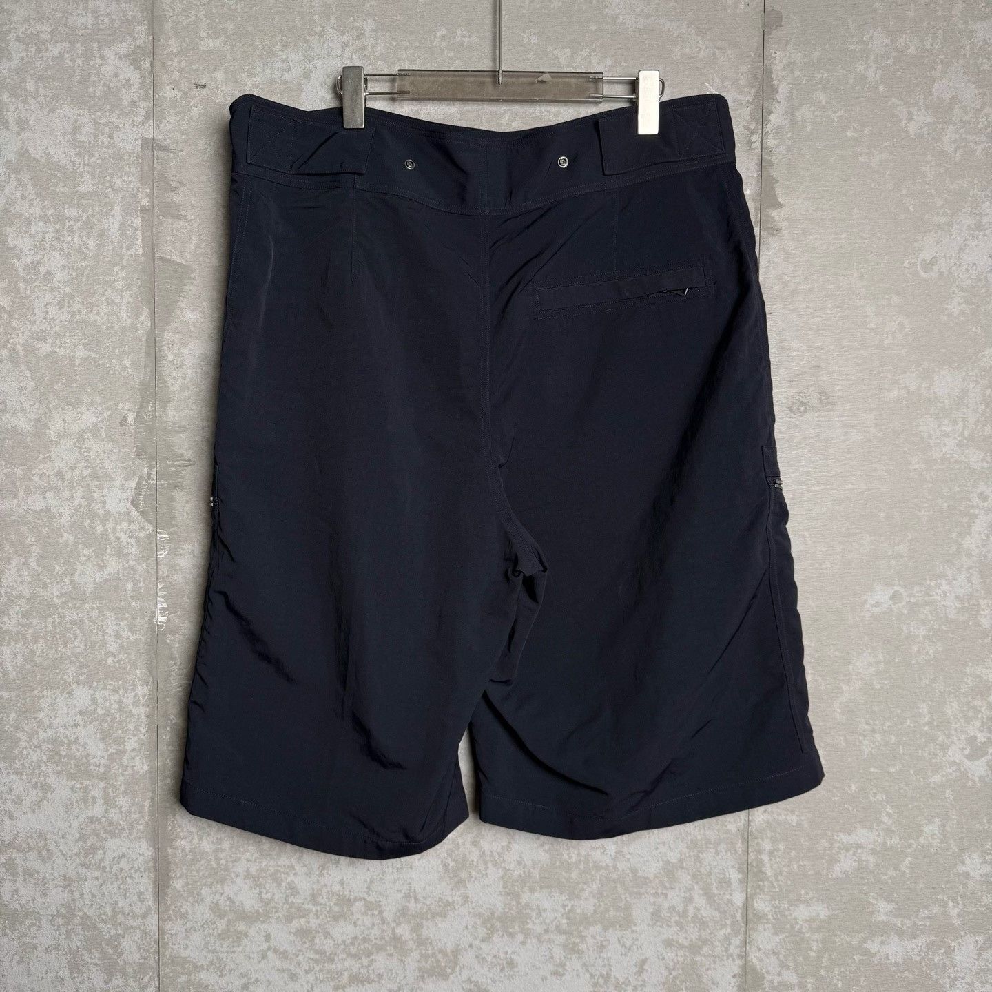 Bottega Veneta Bottega Veneta Zip Detail Technical Shorts XL Size US 36 / EU 52 - 3 Thumbnail