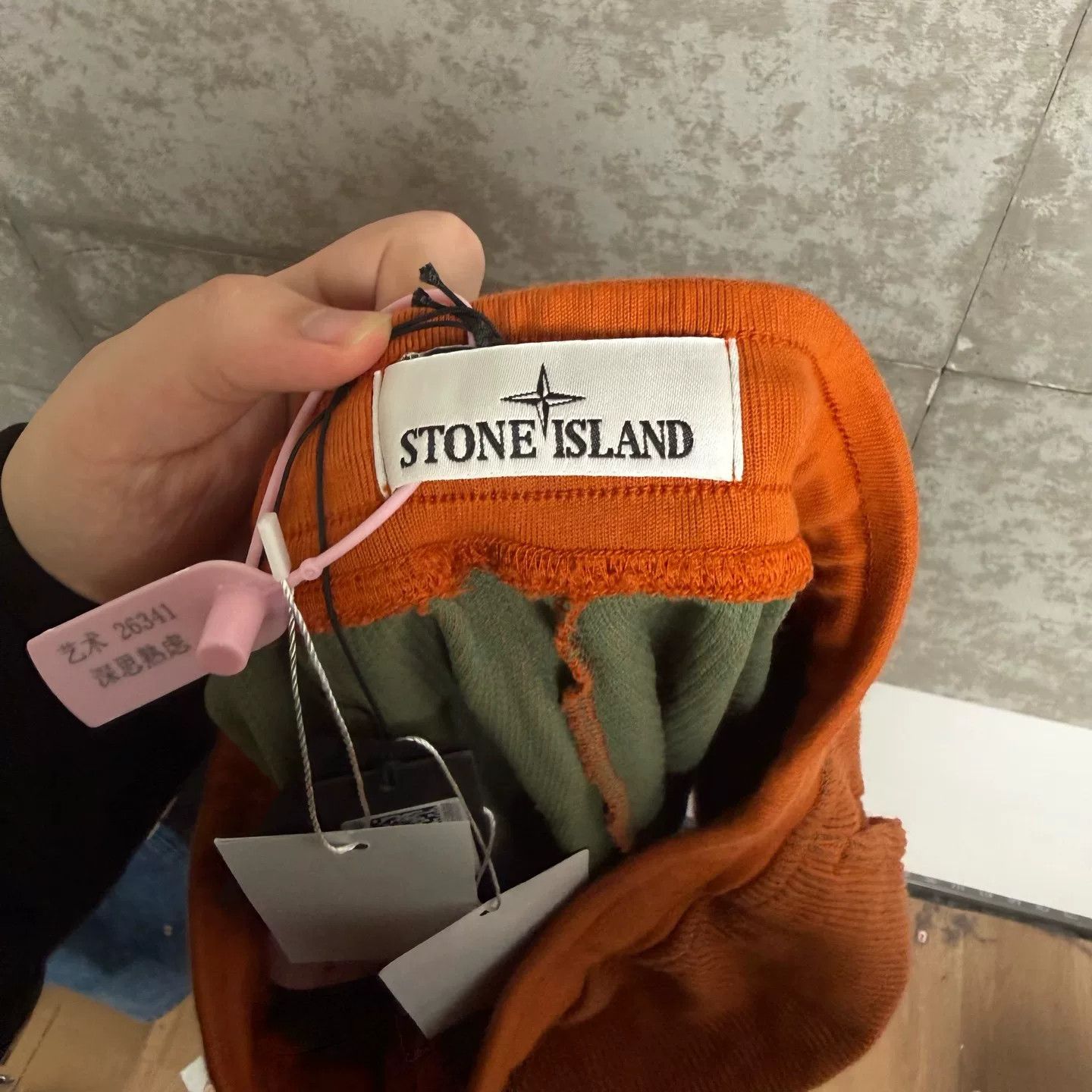 Stone Island Stone Island Corduroy Shorts S Size US 30 / EU 46 - 4 Thumbnail
