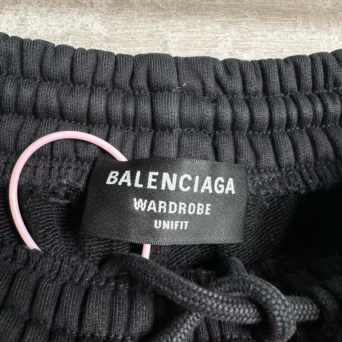 Balenciaga Balenciaga Embroidered Logo Sweat Shorts XS Size US 28 / EU 44 - 3 Thumbnail