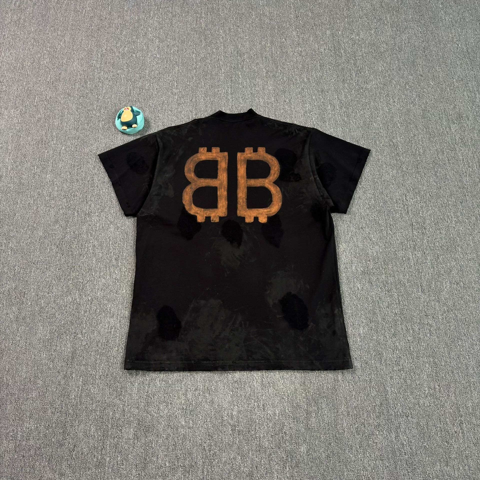 Balenciaga Balenciaga Bitcoin Logo Distressed T-Shirt 1 (S) Size US S / EU 44-46 / 1 - 3 Thumbnail