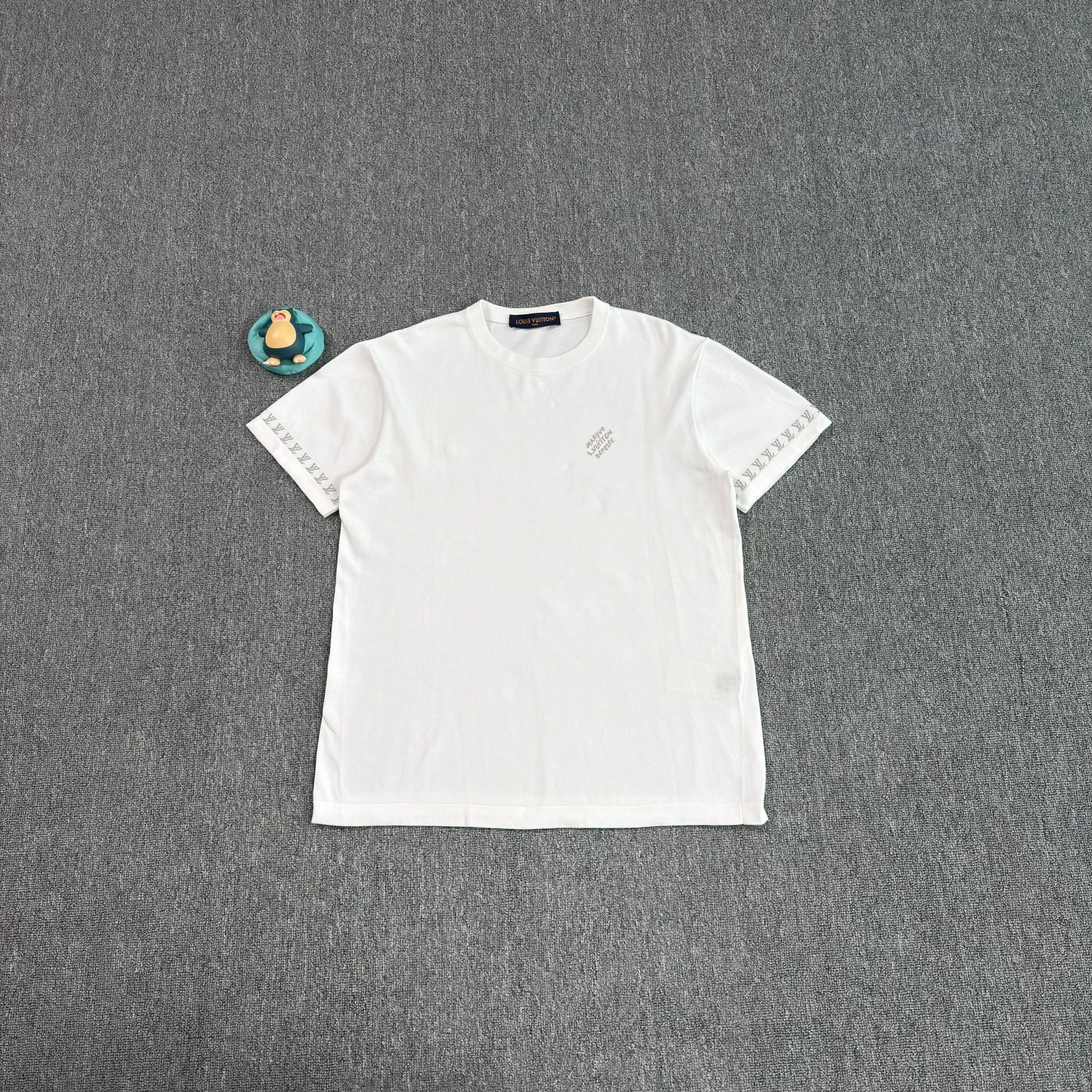 Louis Vuitton Louis Vuitton Logo Cuff Knit T-Shirt S Size US S / EU 44-46 / 1 - 2 Thumbnail