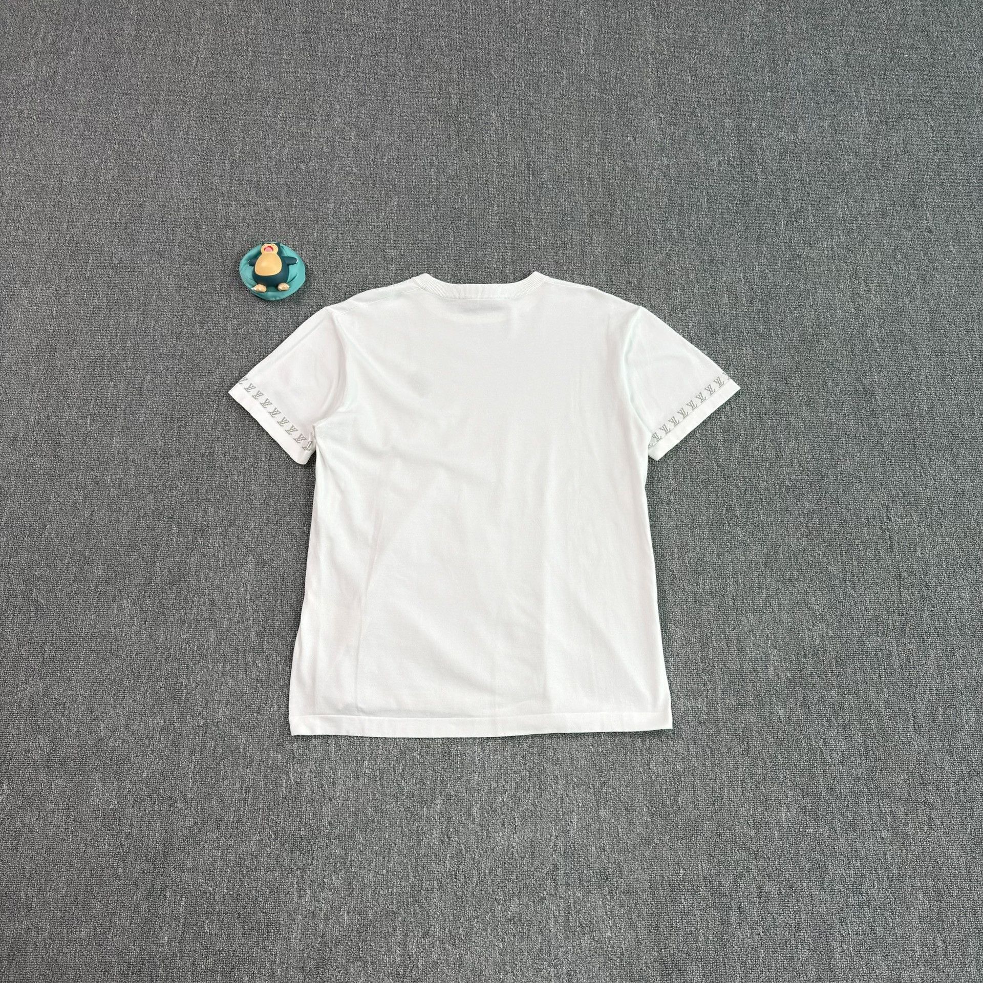 Louis Vuitton Louis Vuitton Logo Cuff Knit T-Shirt S Size US S / EU 44-46 / 1 - 3 Thumbnail