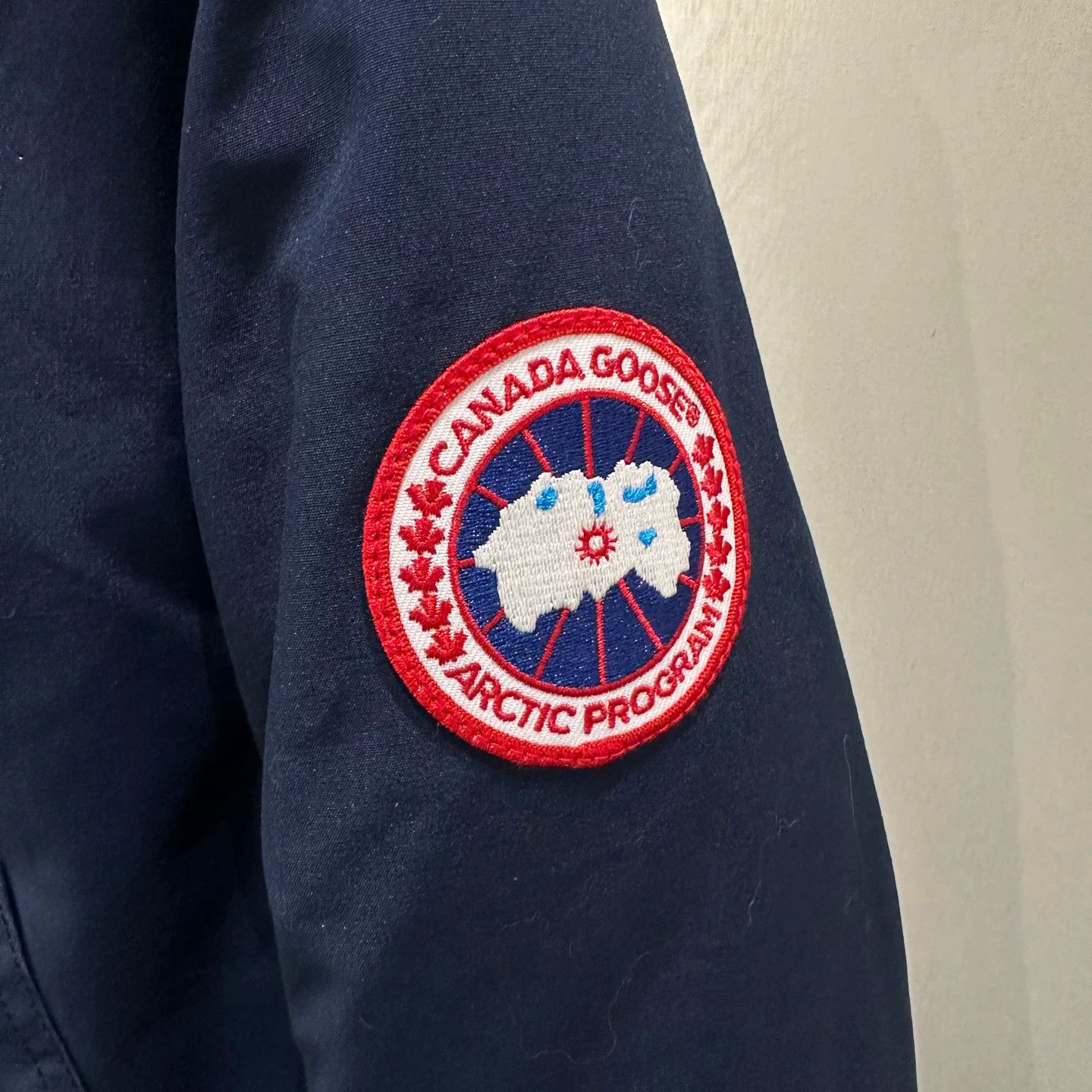 Canada Goose Canada Goose White Down Jacket S Women Size S / US 4 / IT 40 - 6 Thumbnail