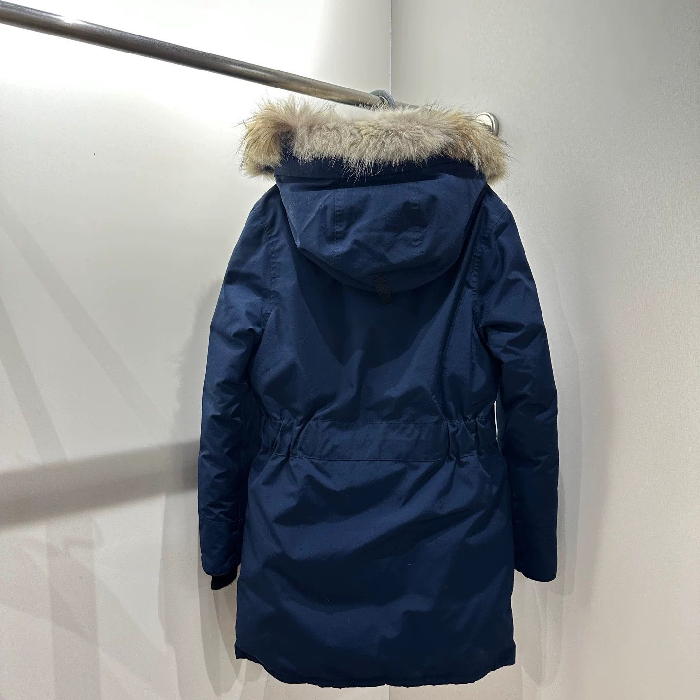 Canada Goose Canada Goose White Down Jacket S Women Size S / US 4 / IT 40 - 2 Thumbnail