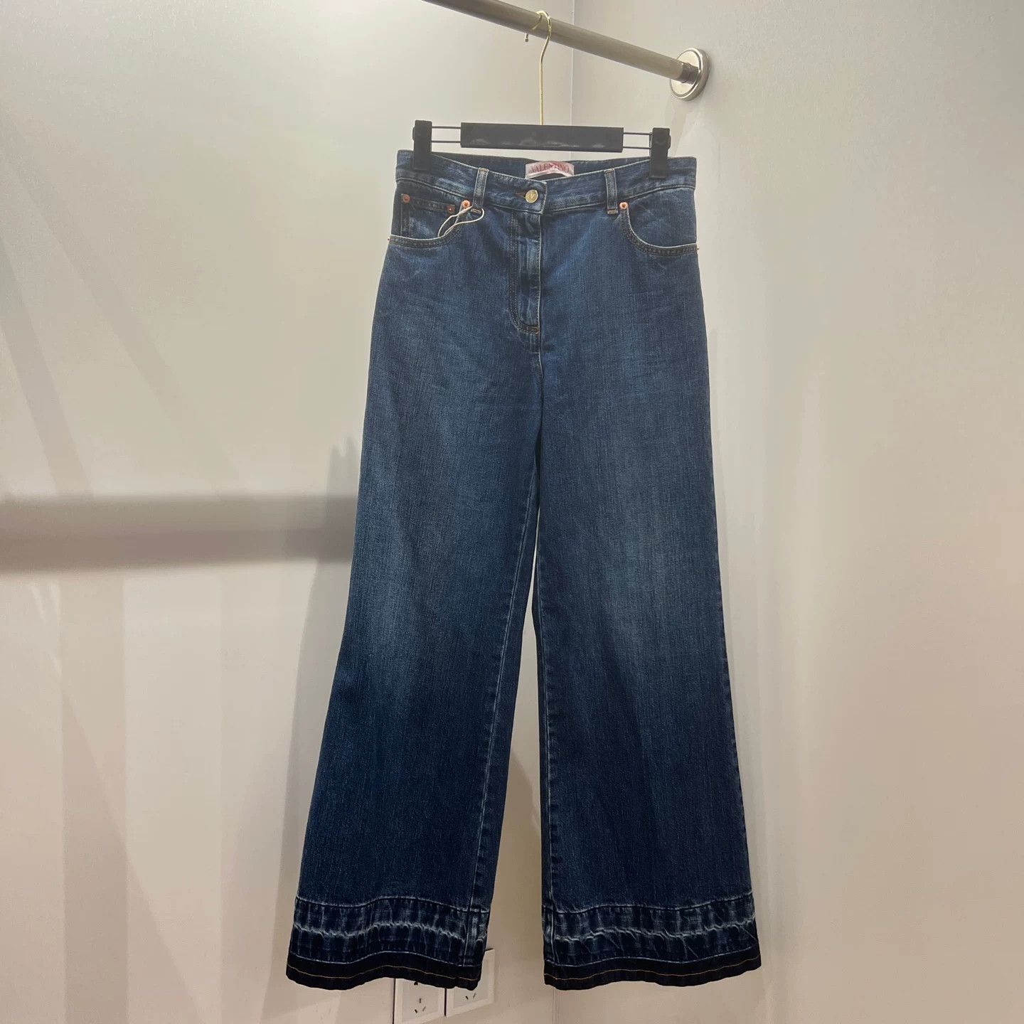 Valentino Valentino Retro Jeans 27 Women Size 27" / US 4 / IT 40 - 2 Thumbnail