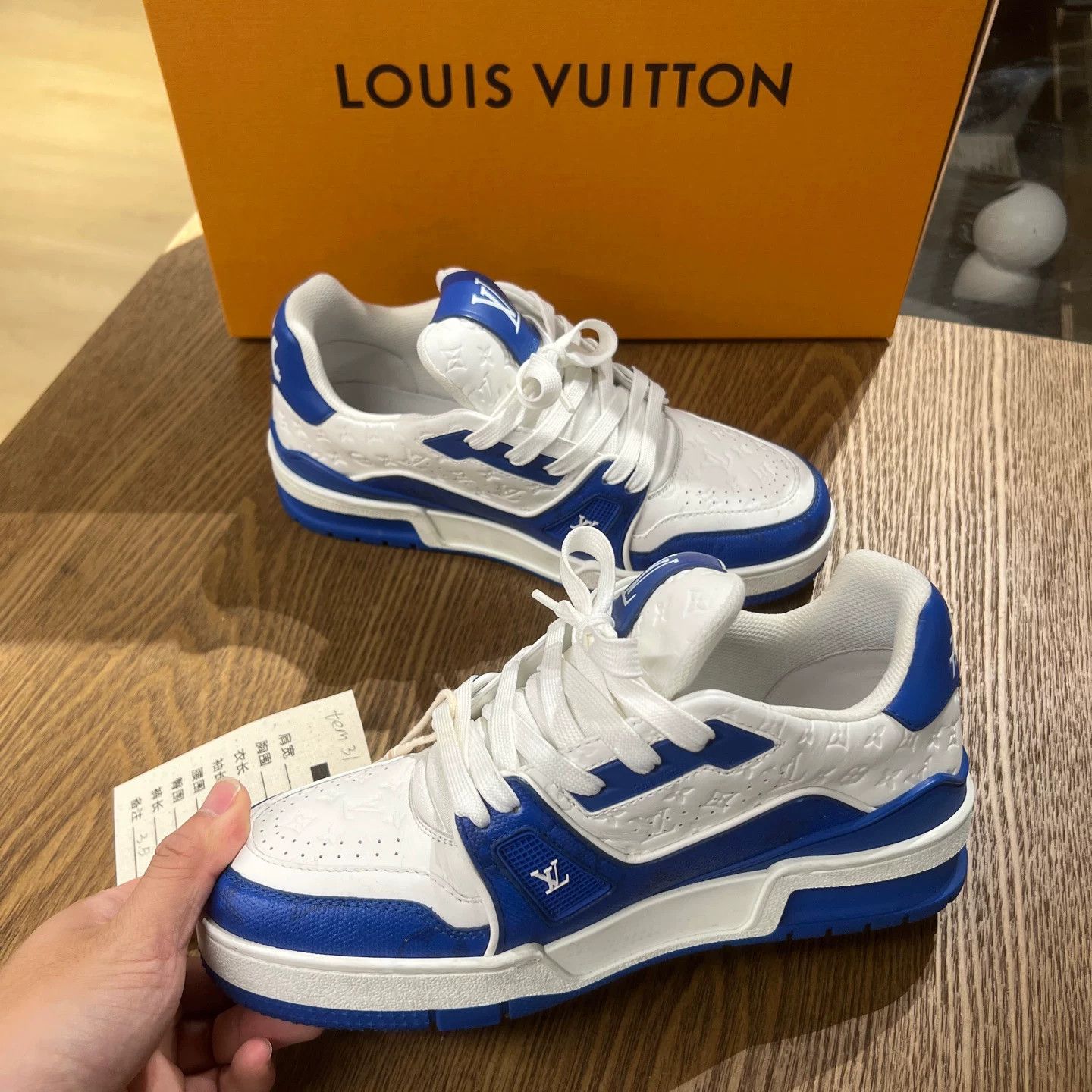 Louis Vuitton Louis Vuitton Blue Lowtop Sneakers 5 Men Size US 5 / EU 37 - 6 Thumbnail