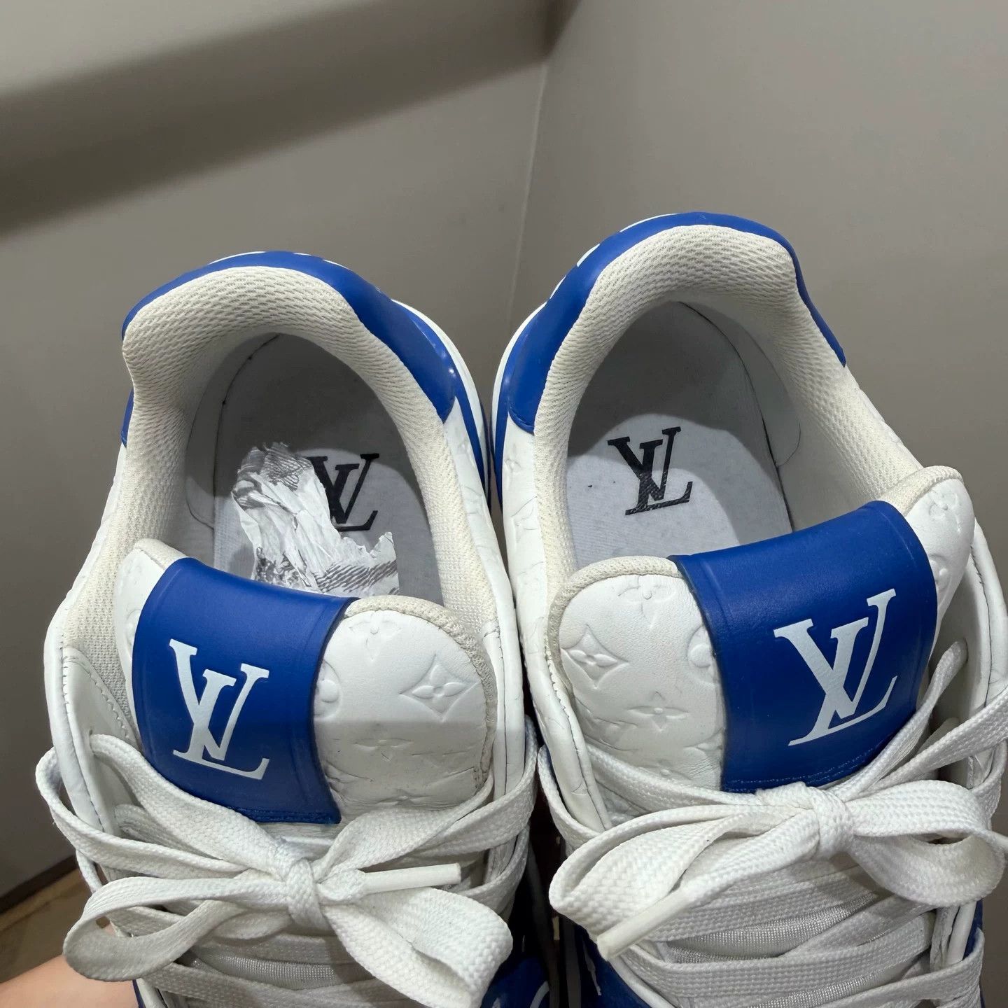 Louis Vuitton Louis Vuitton Blue Lowtop Sneakers 5 Men Size US 5 / EU 37 - 9 Thumbnail
