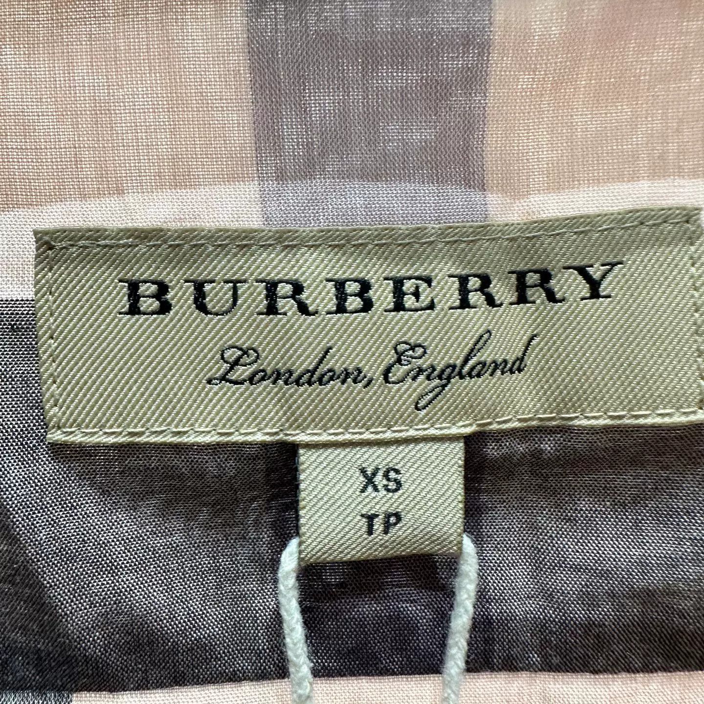 Burberry Burberry Plaid T-Shirt XS Women Size XS / US 0-2 / IT 36-38 - 3 Thumbnail