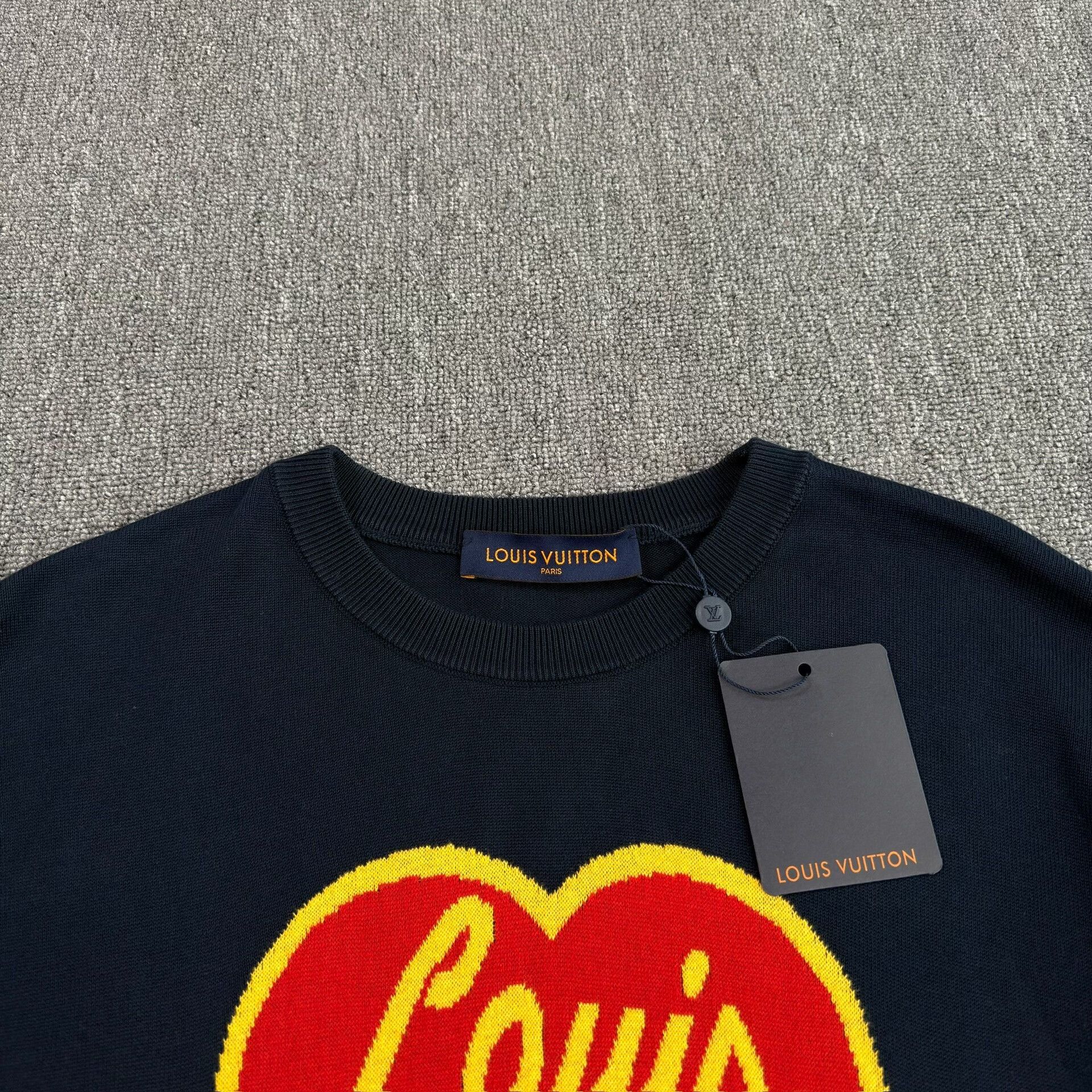 Louis Vuitton Louis Vuitton x Nigo Heart Knit T-Shirt XL Size US XL / EU 56 / 4 - 4 Thumbnail