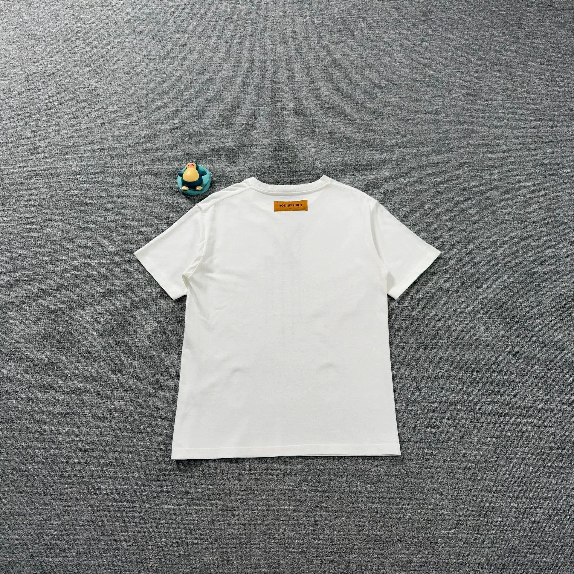 Louis Vuitton Louis Vuitton Embroidery Logo T-Shirt Size M Size US M / EU 48-50 / 2 - 9 Thumbnail