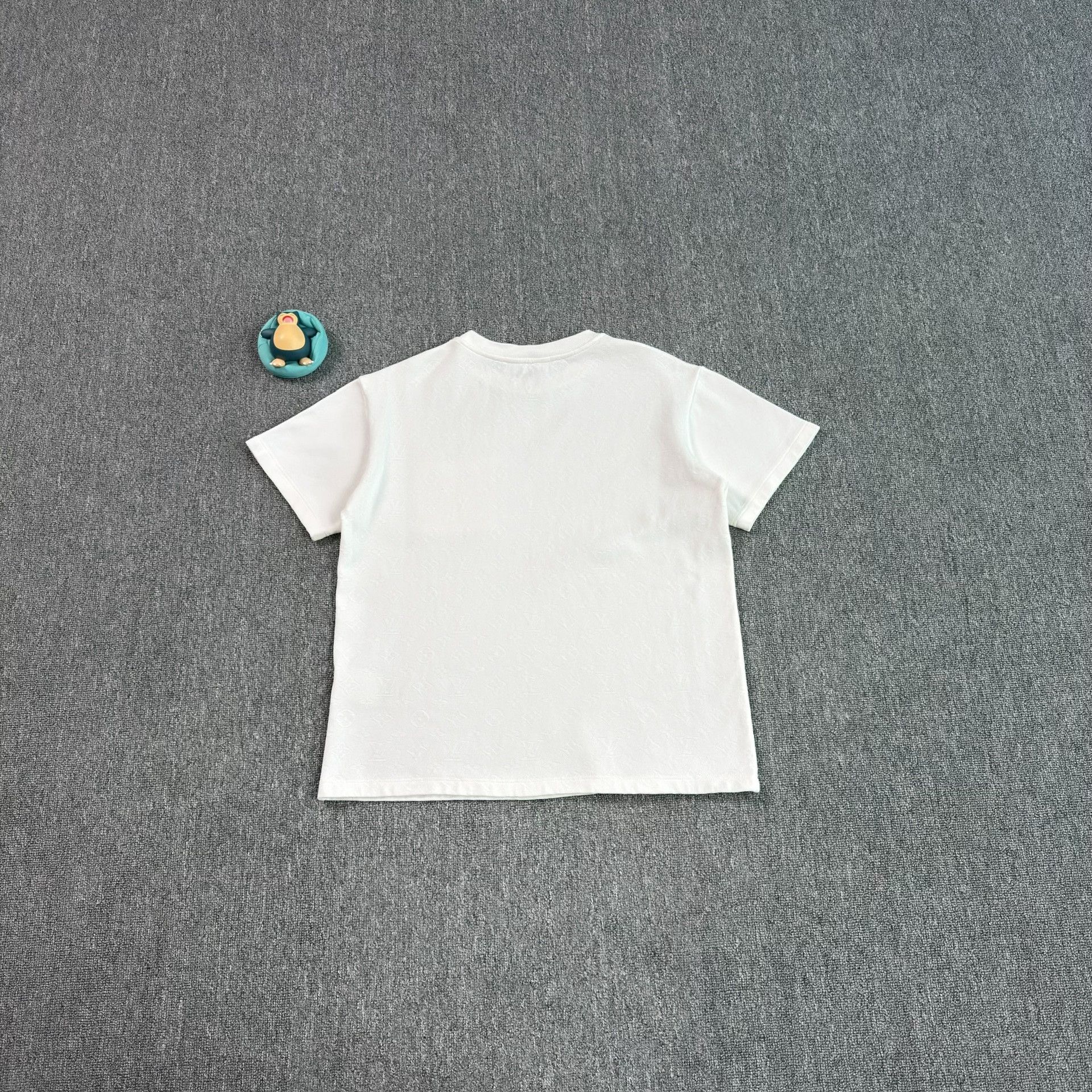 Louis Vuitton Louis Vuitton Monogram Pocket T-Shirt Size S Size US S / EU 44-46 / 1 - 3 Thumbnail