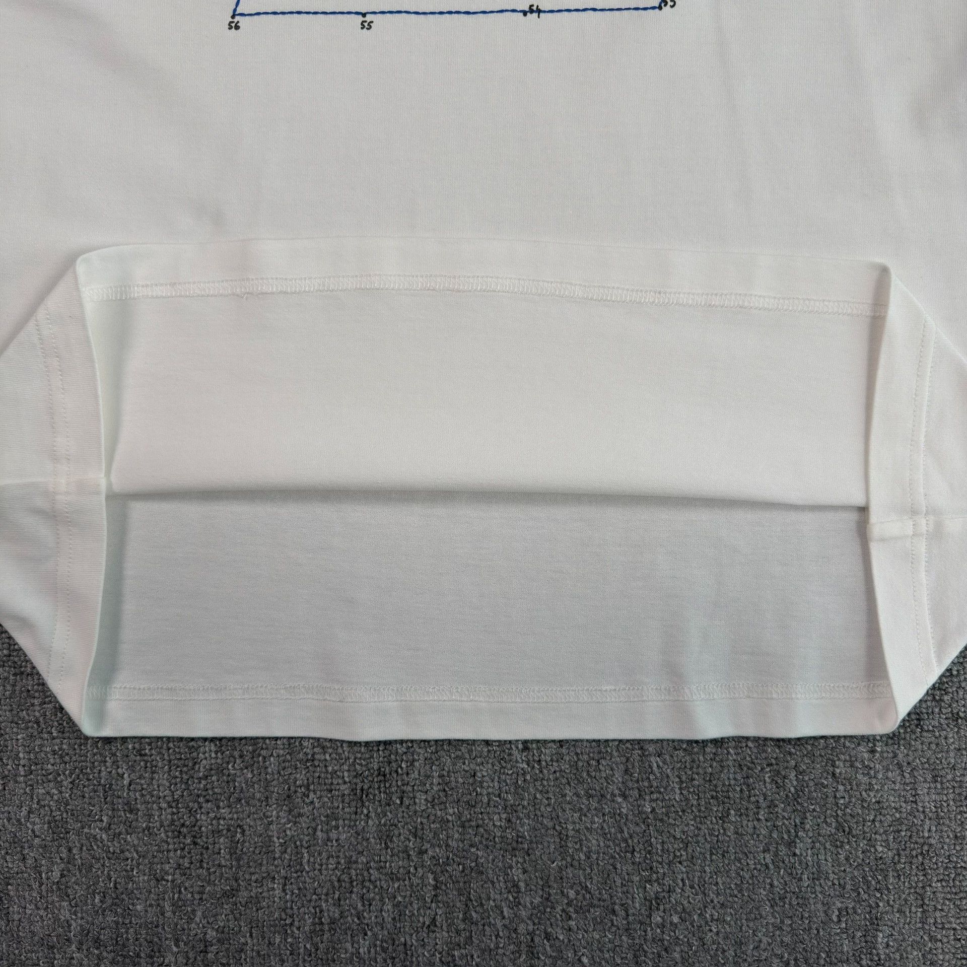 Louis Vuitton Louis Vuitton Embroidered Logo T-Shirt M Size US M / EU 48-50 / 2 - 5 Thumbnail