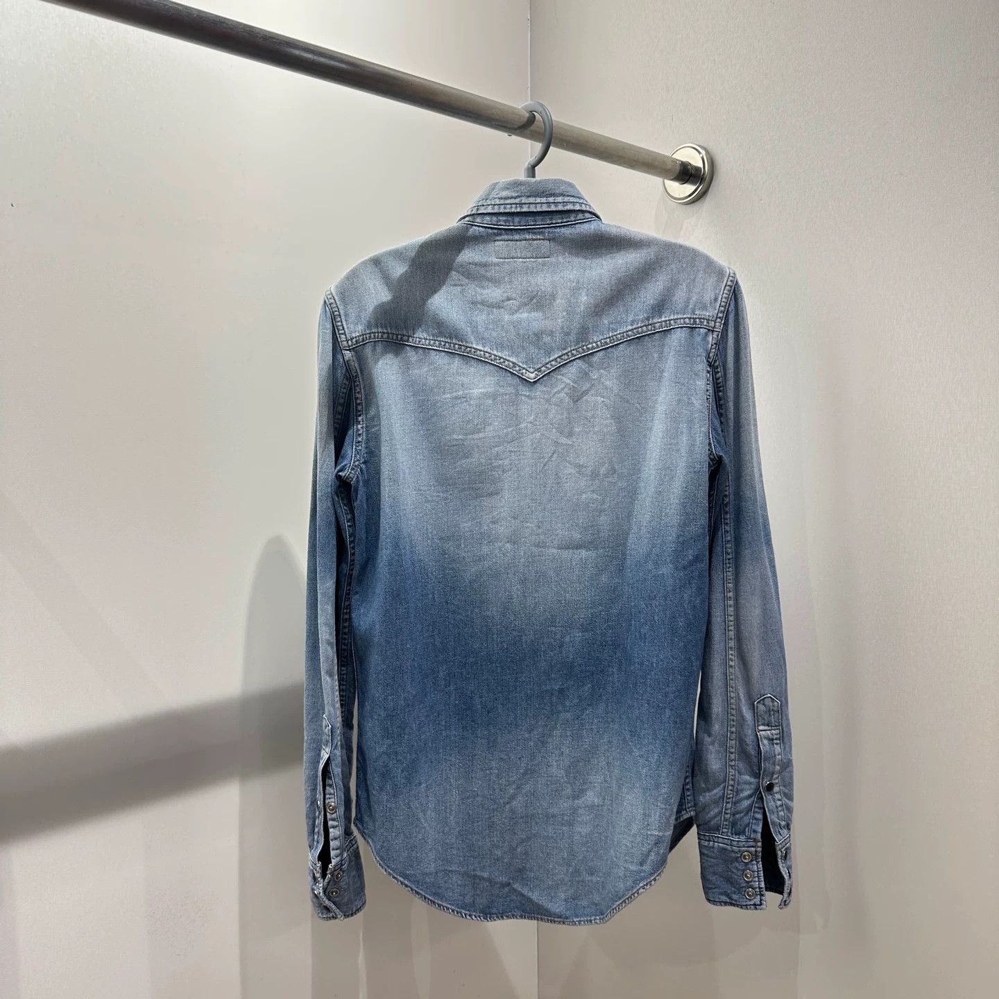Saint Laurent Paris Saint Laurent Paris Denim T-Shirt S Women Size S / US 4 / IT 40 - 2 Thumbnail