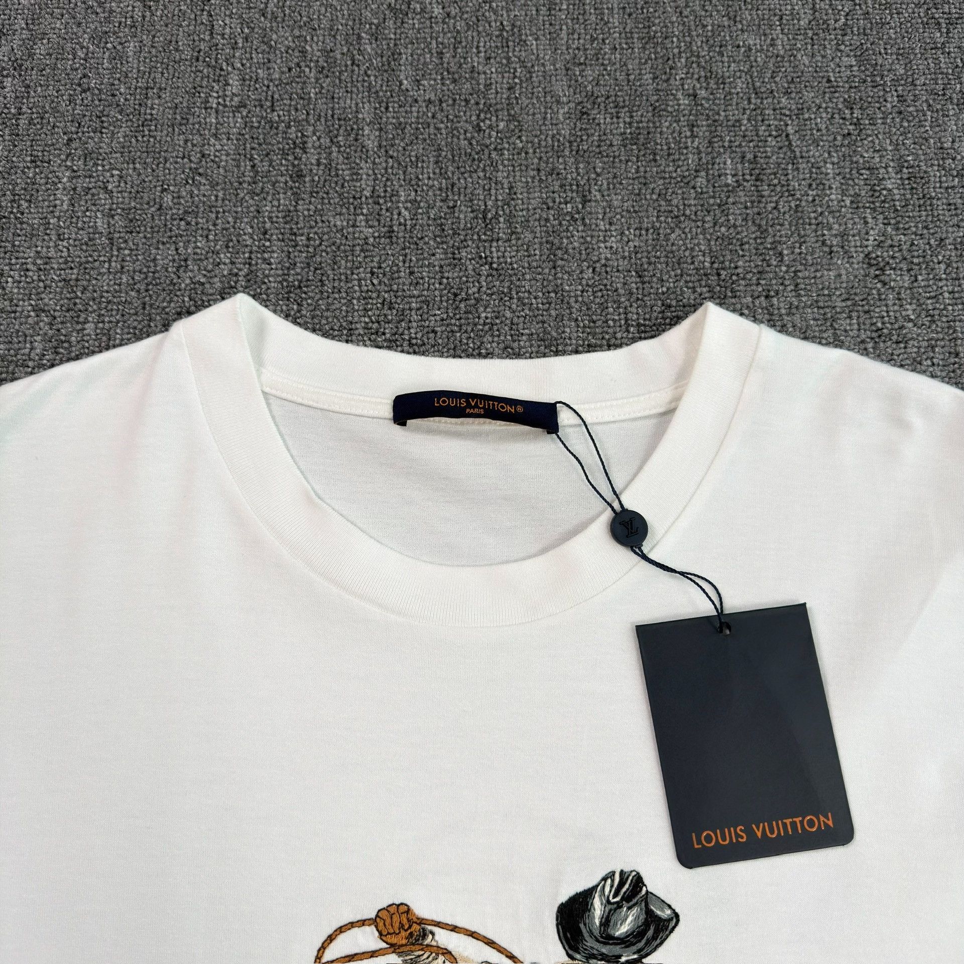Louis Vuitton Louis Vuitton Cowboy Embroidery T-Shirt XXL Size US XXL / EU 58 / 5 - 4 Thumbnail