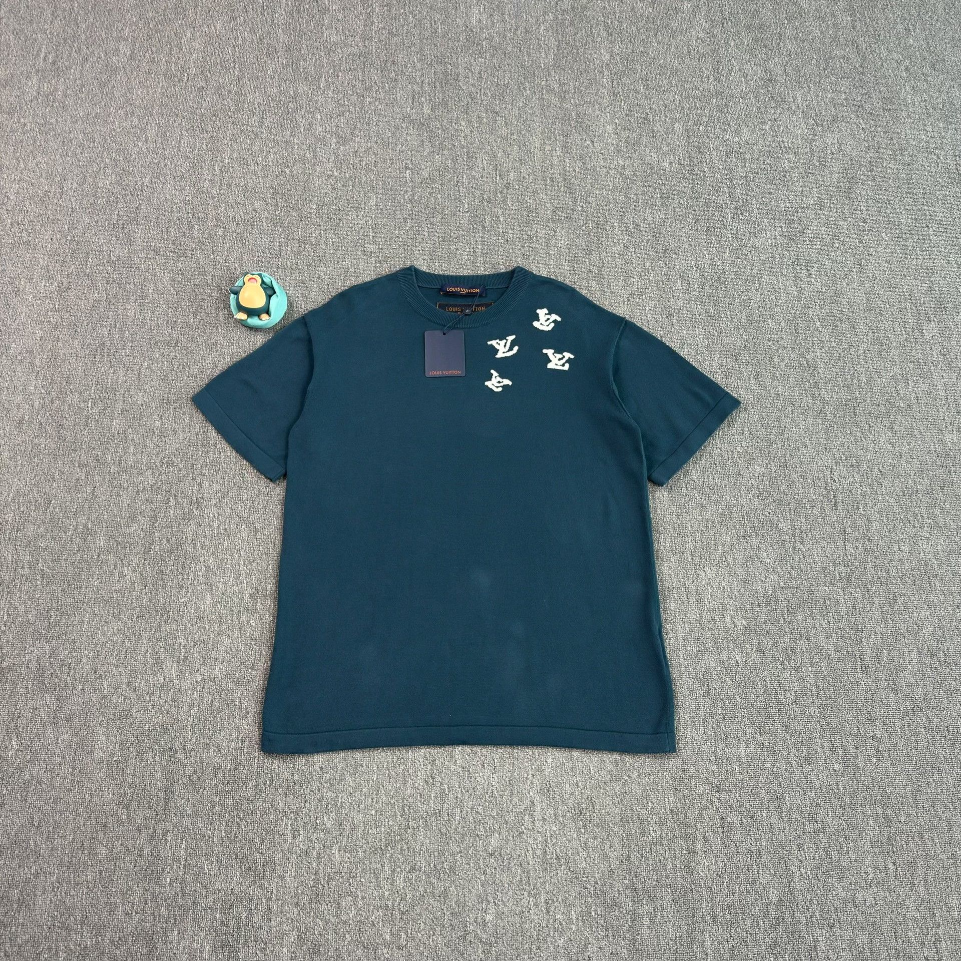 Louis Vuitton Louis Vuitton Piper Monogram Knit Shirt L Size US L / EU 52-54 / 3 - 2 Thumbnail
