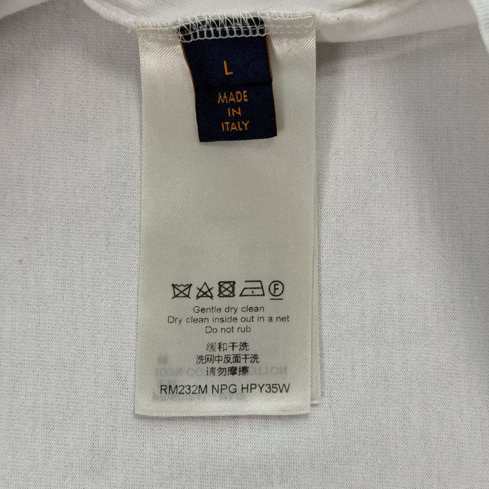 Louis Vuitton Louis Vuitton Beaded Slogan T-Shirt Size L Size US L / EU 52-54 / 3 - 8 Thumbnail