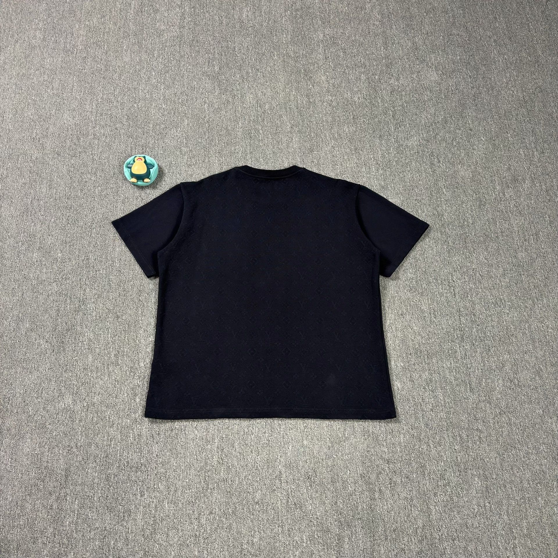 Louis Vuitton Louis Vuitton Monogram Pocket T-Shirt XL Size US XL / EU 56 / 4 - 3 Thumbnail