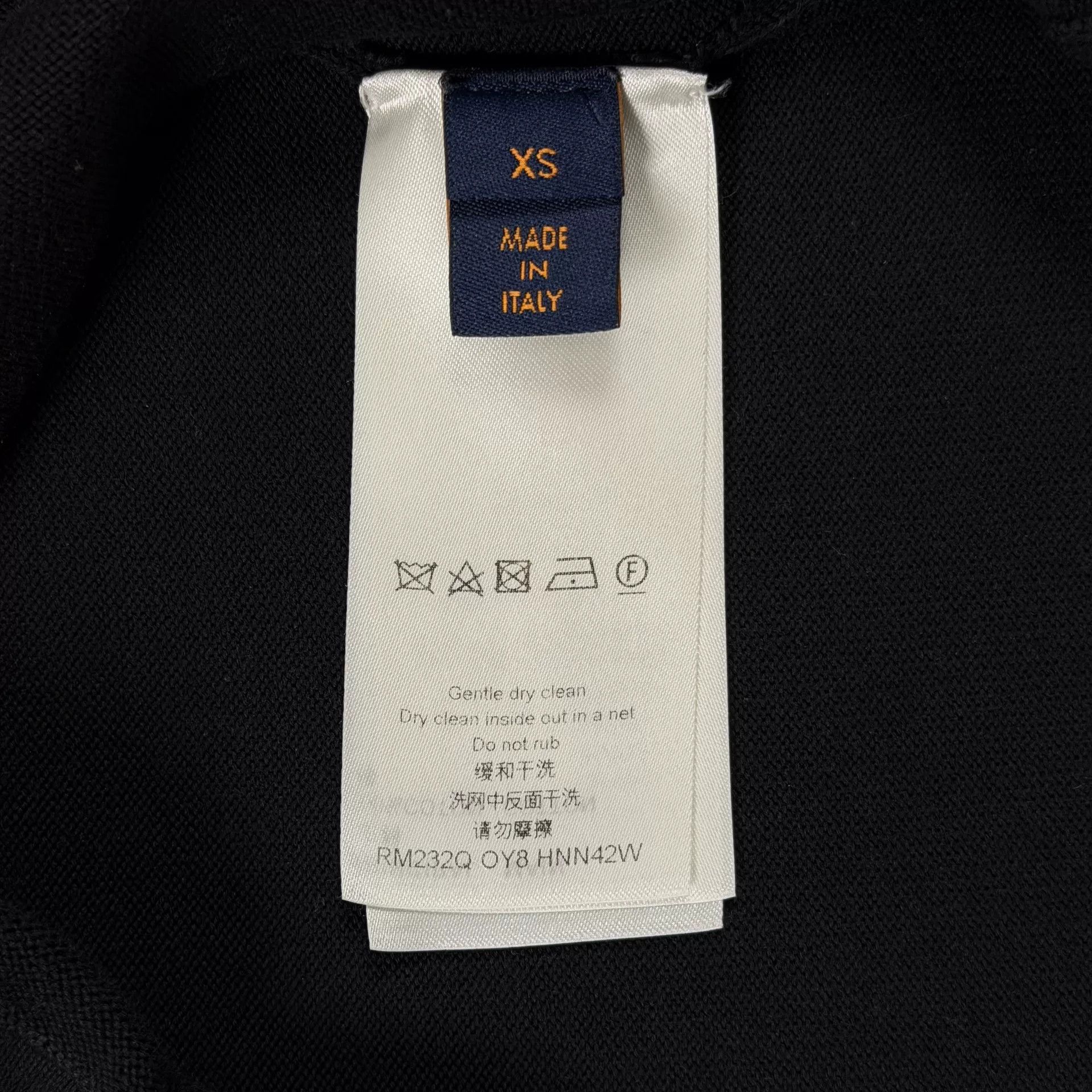 Louis Vuitton Louis Vuitton Pin Embroidery Logo T-Shirt XS Size US XS / EU 42 / 0 - 7 Thumbnail