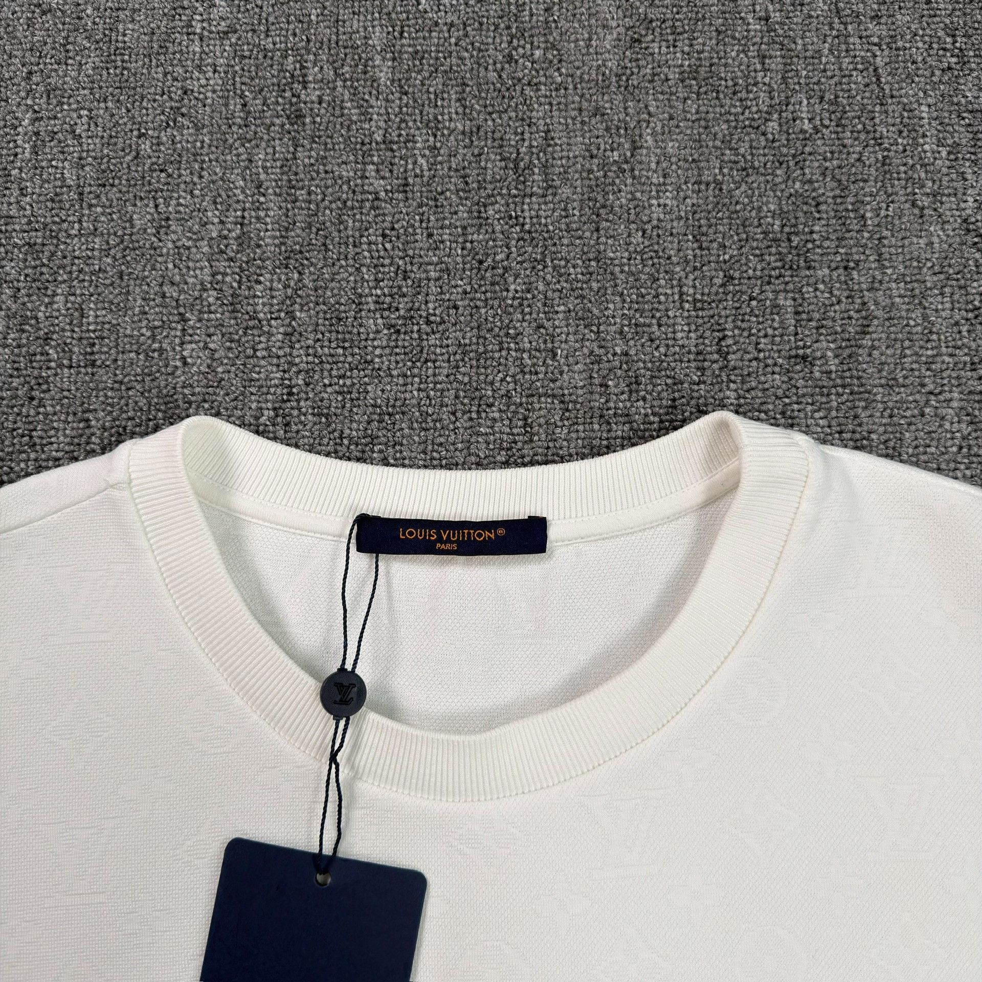 Louis Vuitton Louis Vuitton Monogram Pocket T-Shirt 4XL Size US XXL / EU 58 / 5 - 4 Thumbnail