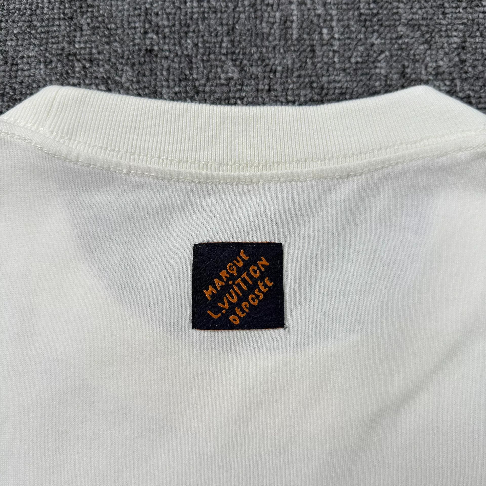 Louis Vuitton Louis Vuitton LVERS Sequin Logo T-Shirt XXL Size US XXL / EU 58 / 5 - 9 Thumbnail