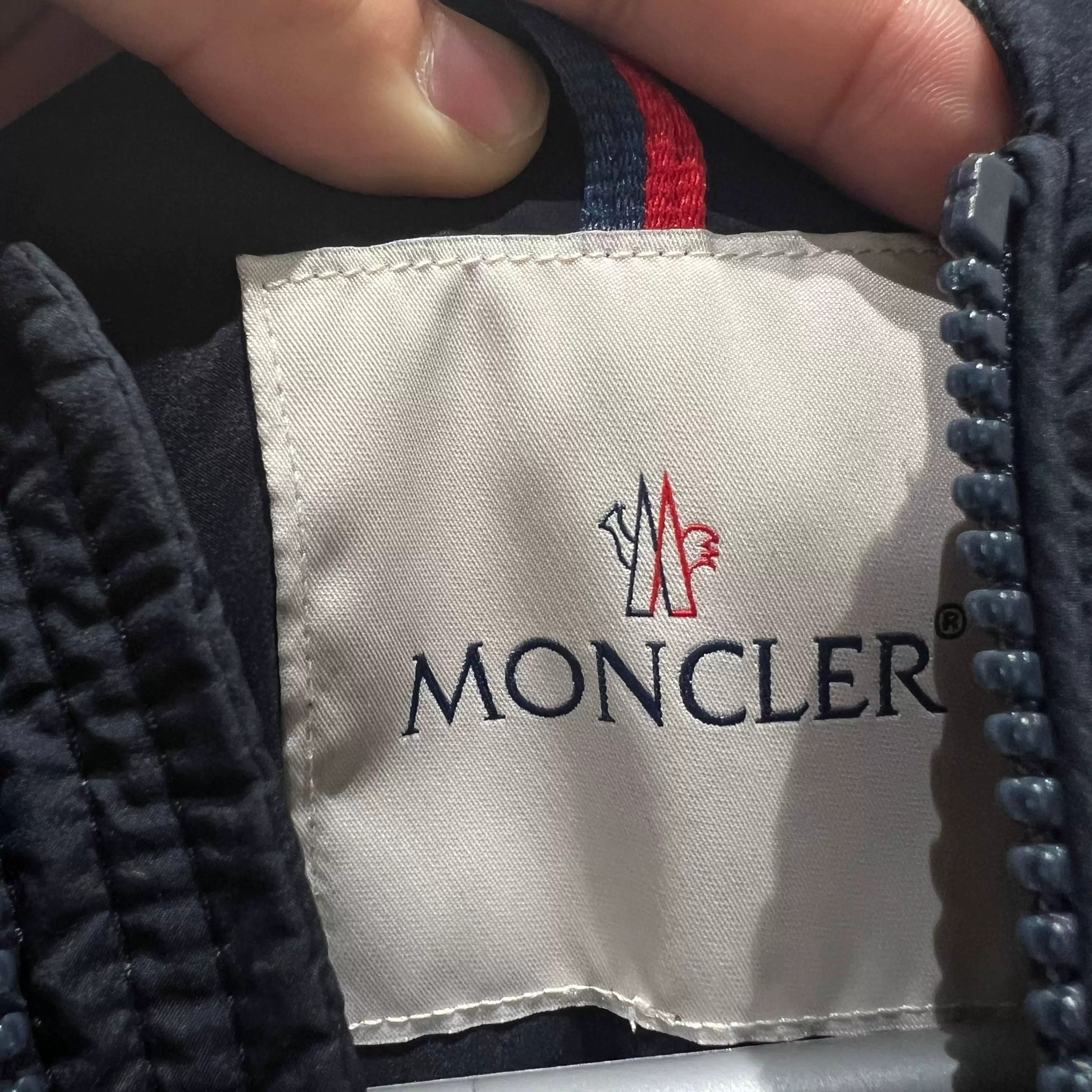 Moncler Moncler Retro Down Down Jacket M Women Size M / US 6-8 / IT 42-44 - 3 Thumbnail