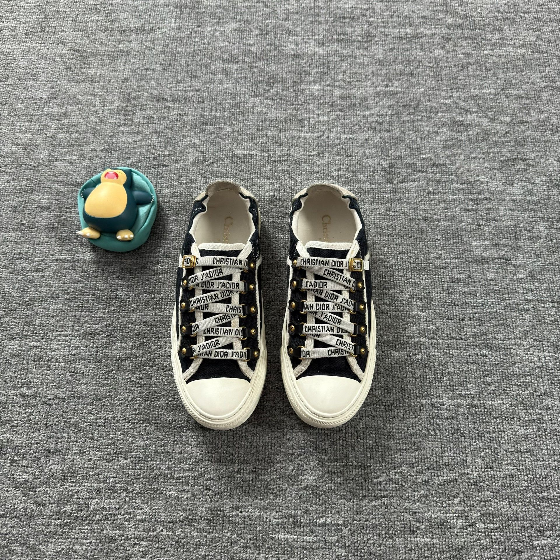 Dior Dior Walk'n'Dior Canvas Low-Top Sneakers 35 Size US 5 / IT 35 - 3 Thumbnail