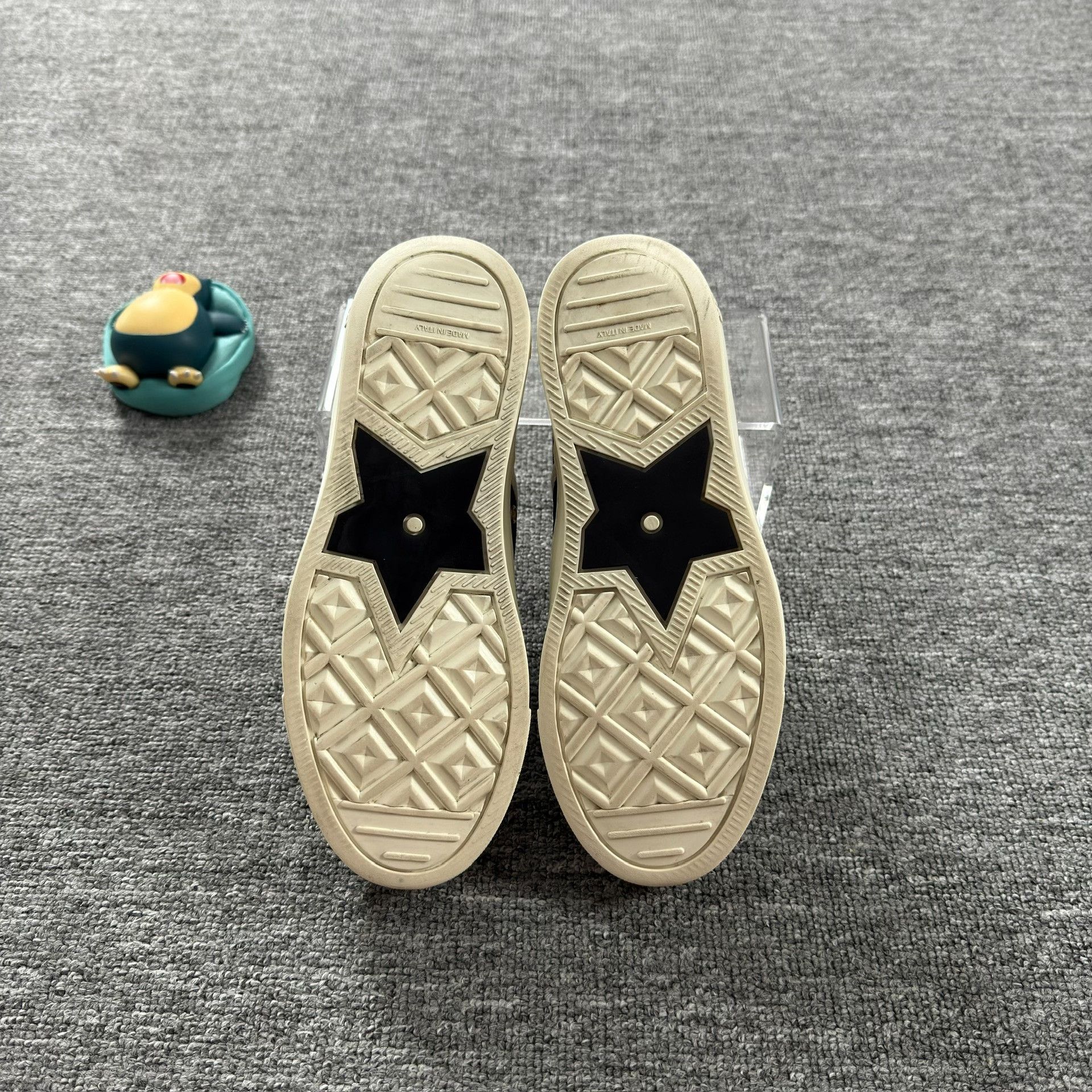 Dior Dior Walk'n'Dior Canvas Low-Top Sneakers 35 Size US 5 / IT 35 - 5 Thumbnail