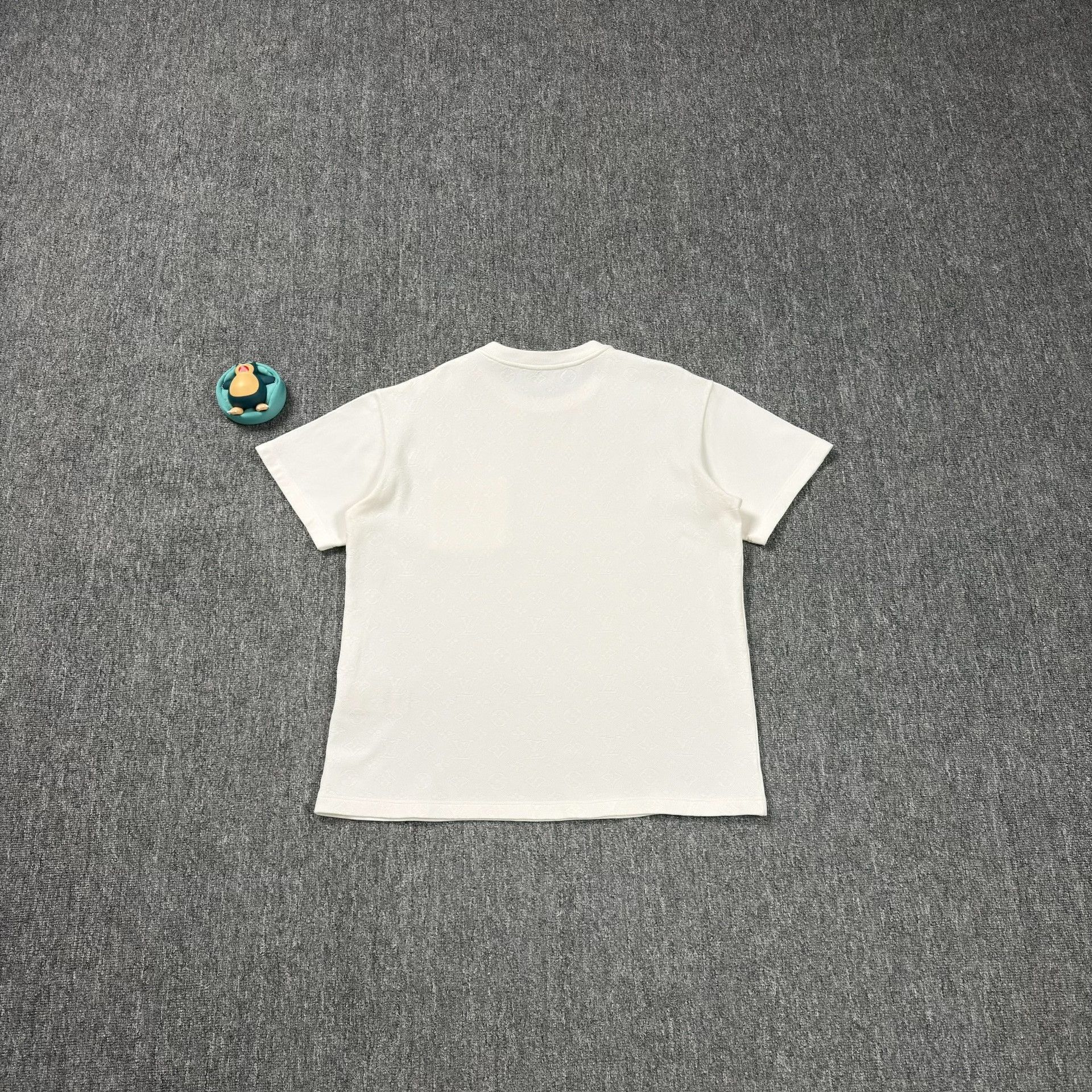 Louis Vuitton Louis Vuitton Monogram Pocket T-Shirt Size M Size US M / EU 48-50 / 2 - 8 Thumbnail